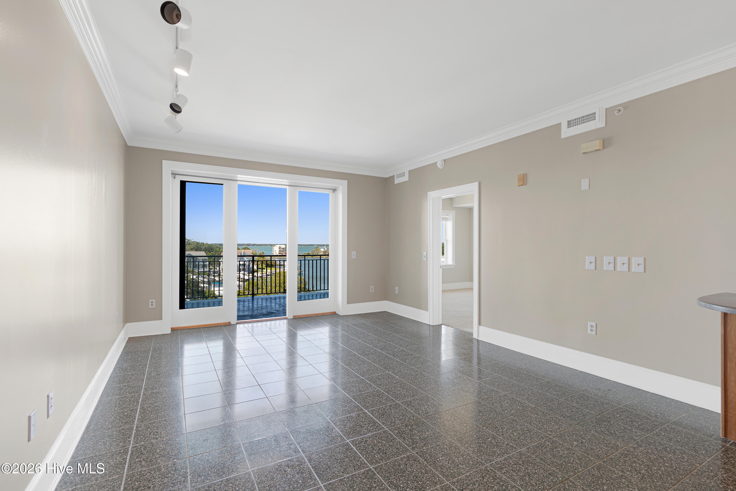 4425 Arendell 402 Harborside Club,Morehead City