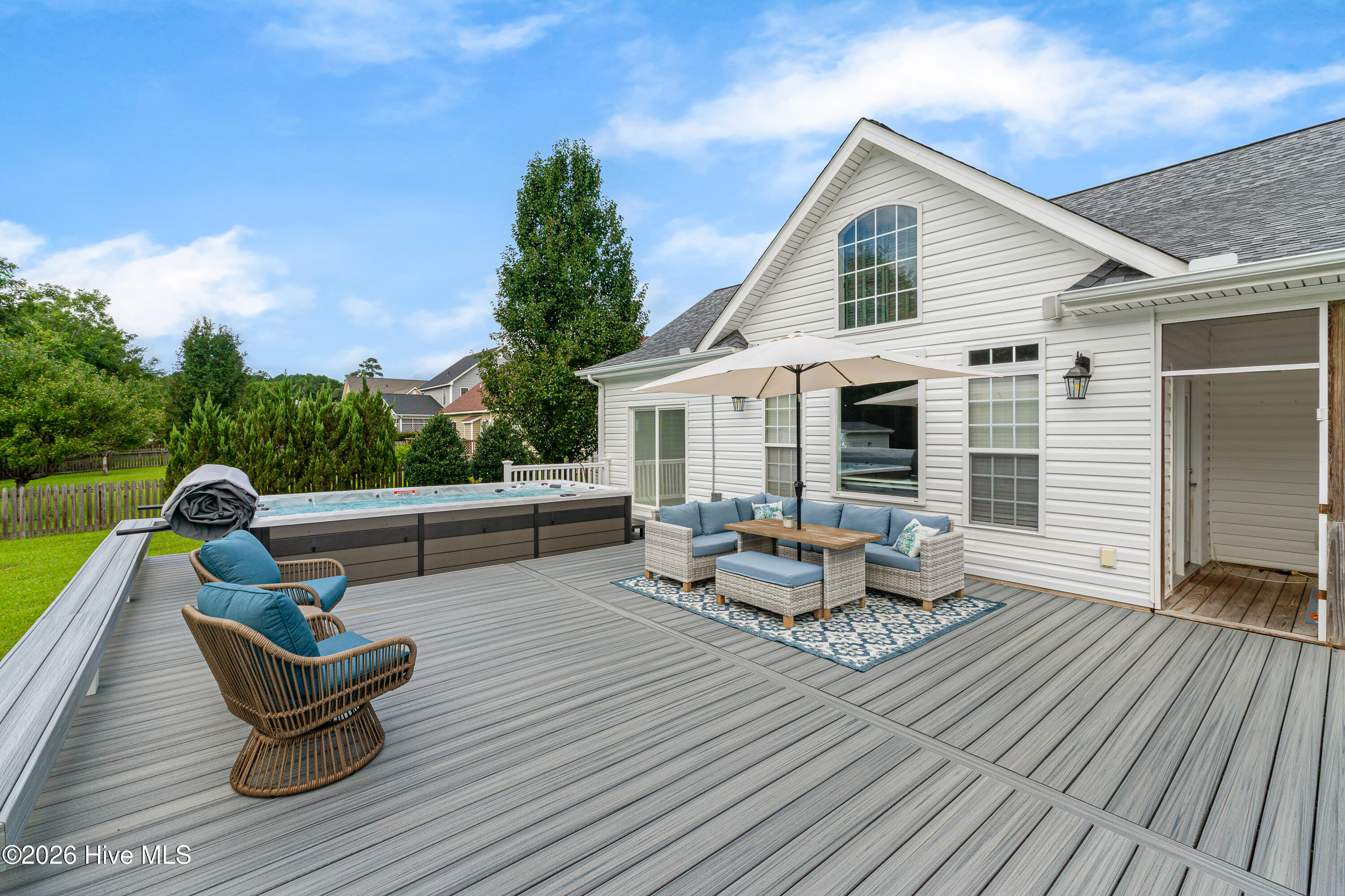 412 Waverly Court,Newport