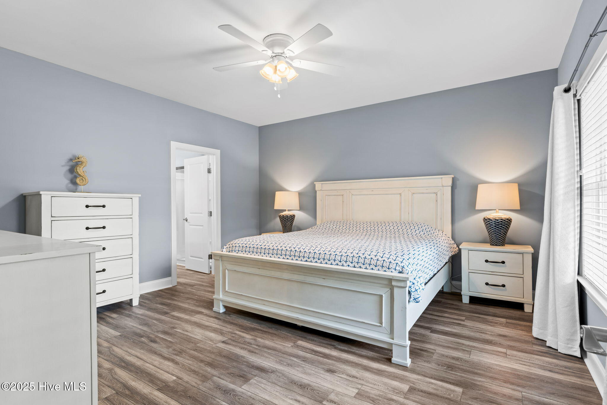 100530227 | Photo 34