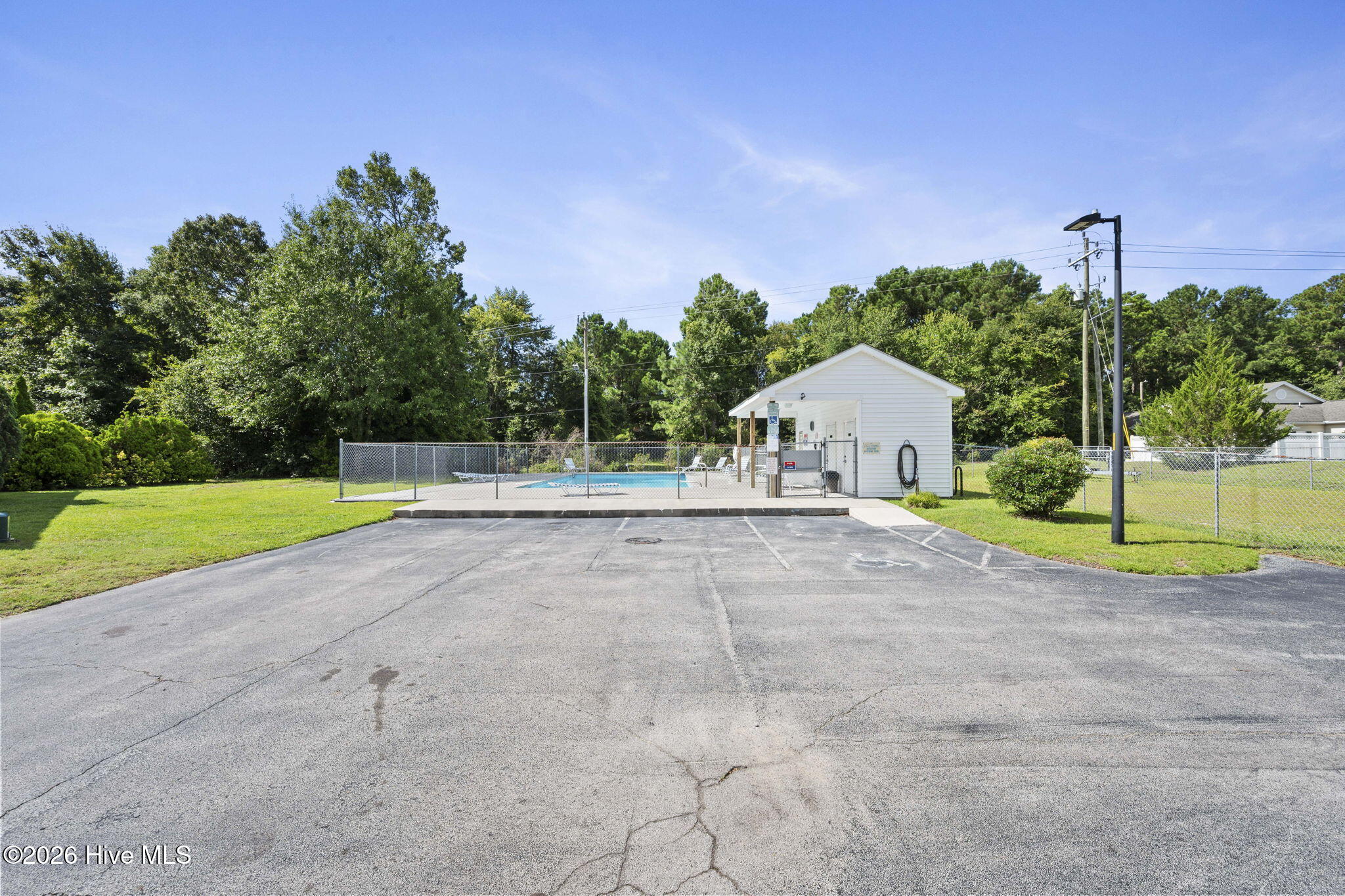 4513 Country Club Road E105,Morehead City
