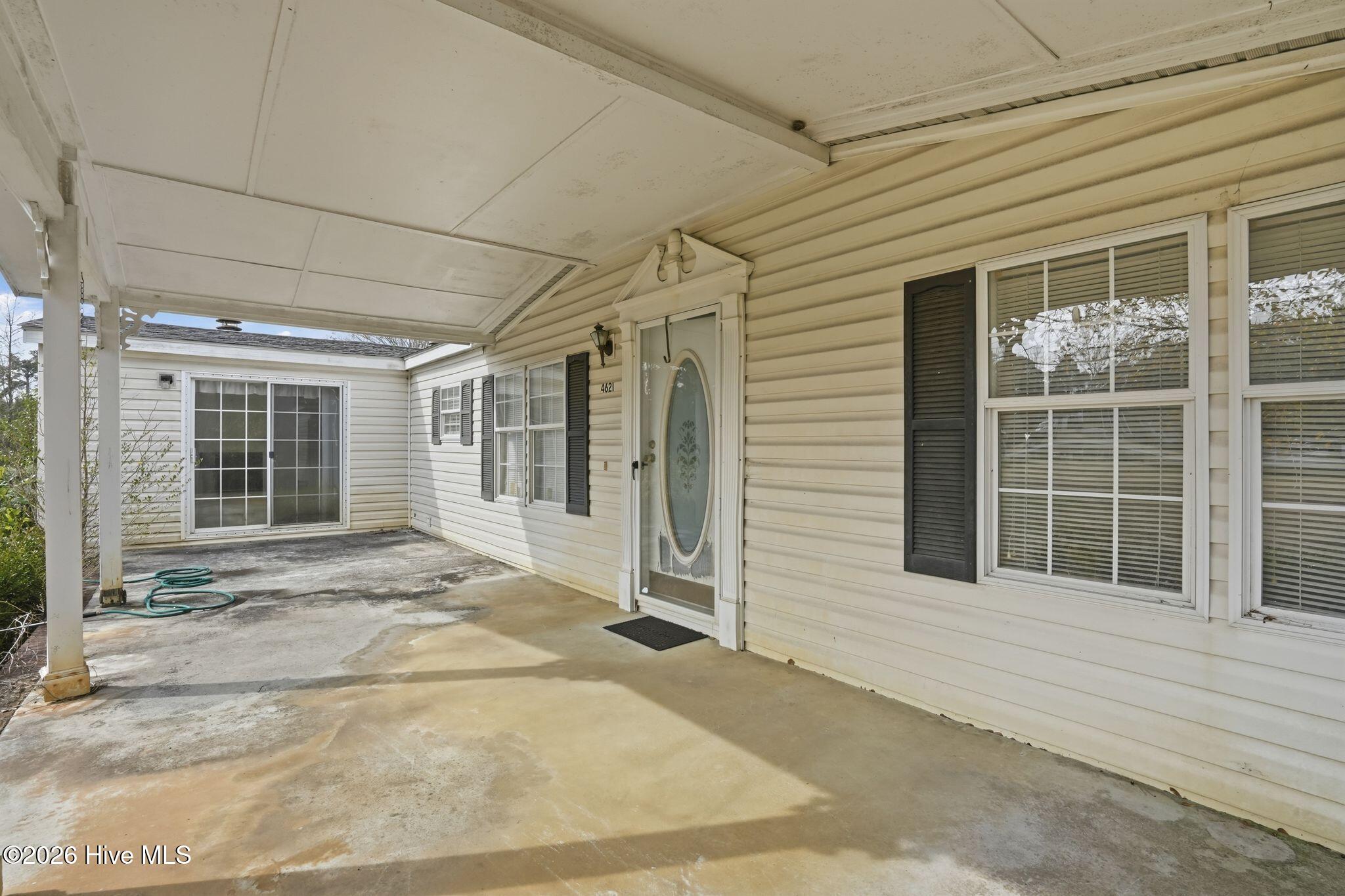 100556115 | Photo 31