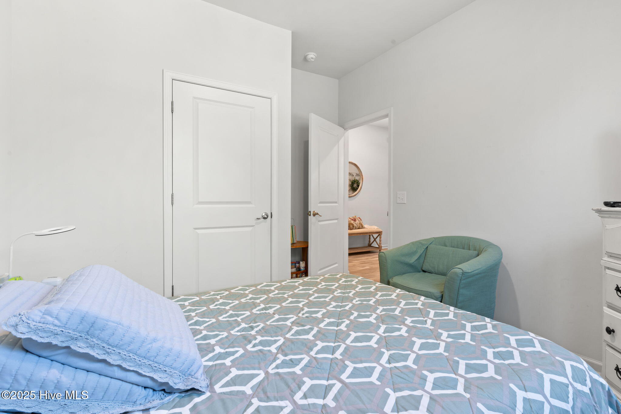 100531628 | Photo 29