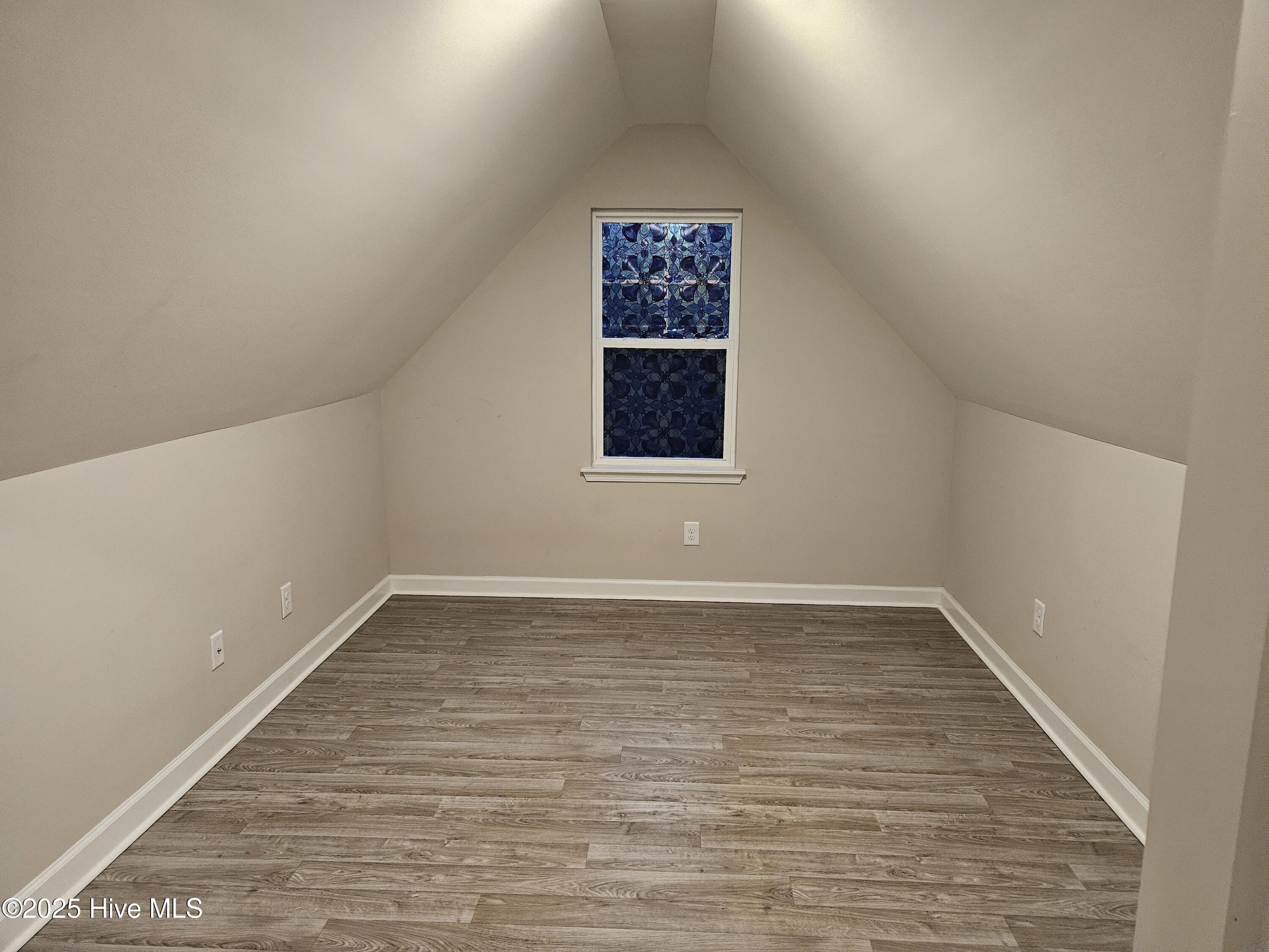 100539079 | Photo 20