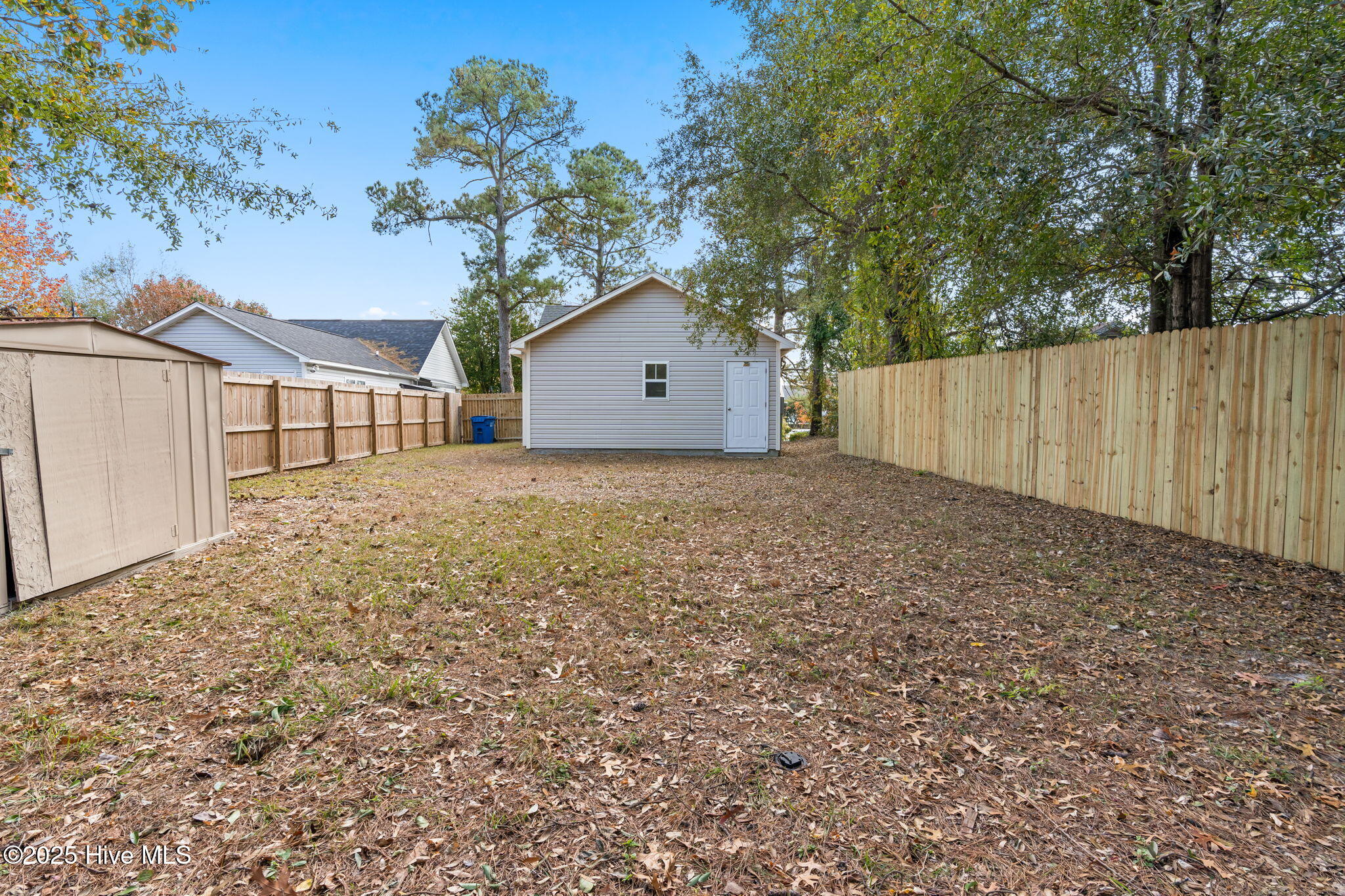 100542432 | Photo 24