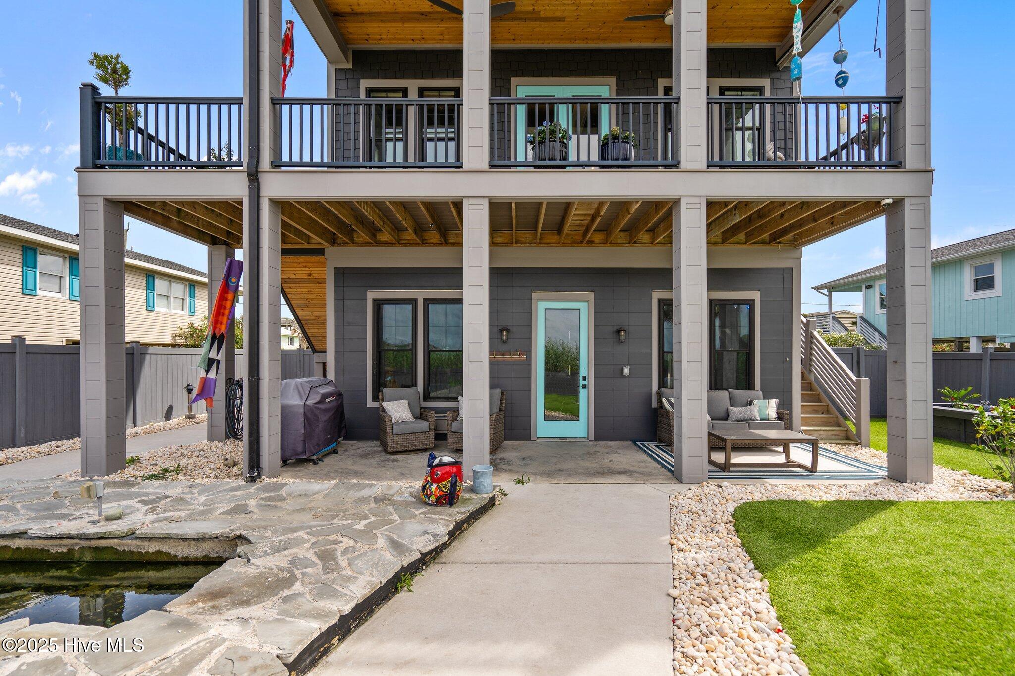 100514029 | Photo 79