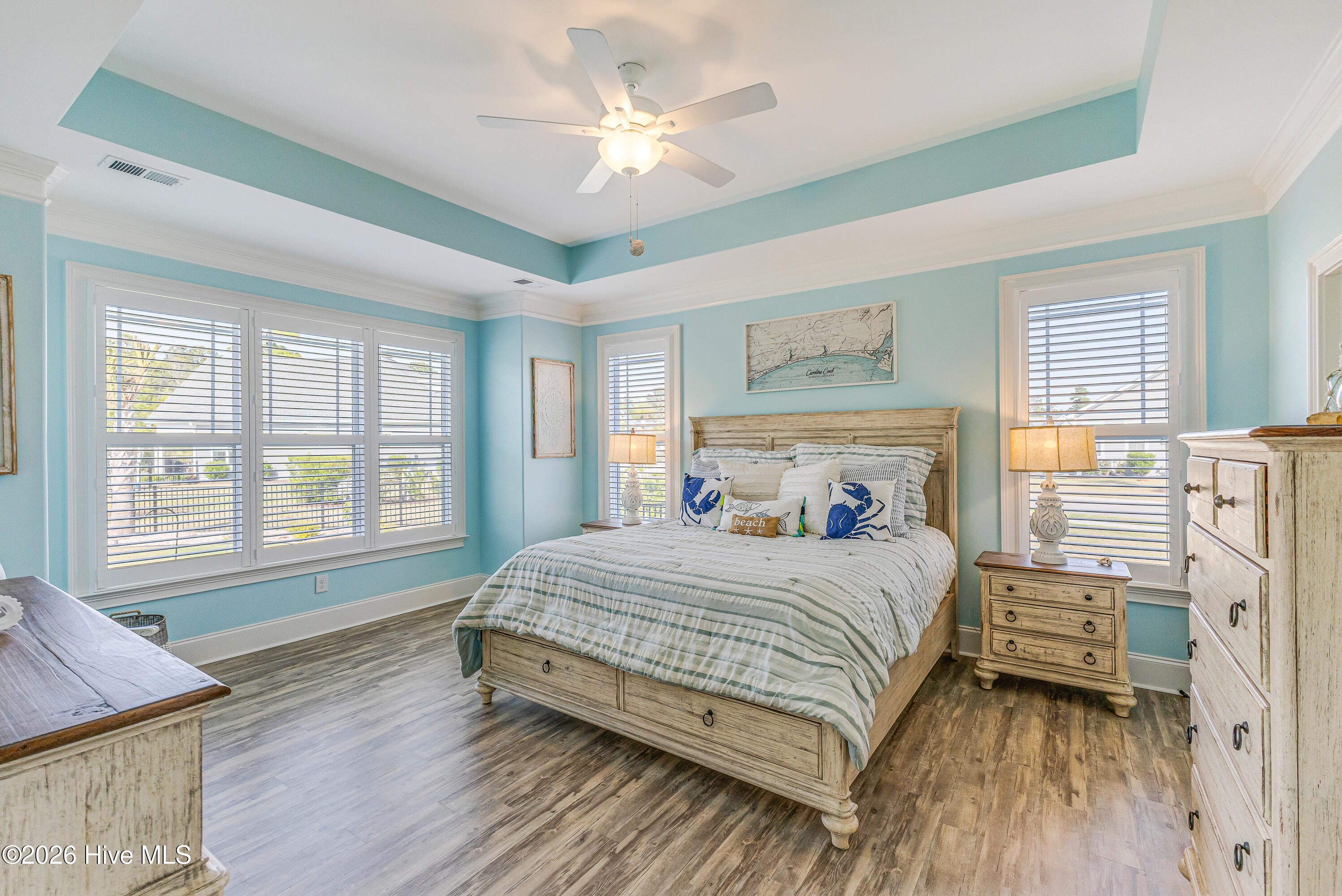 100566164 | Photo 16