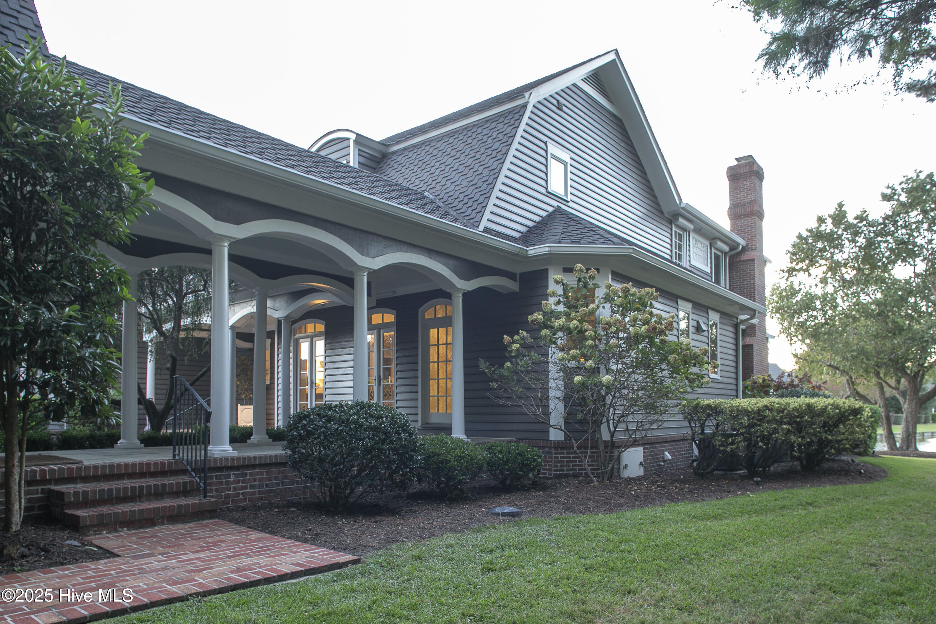 100536039 | Photo 41