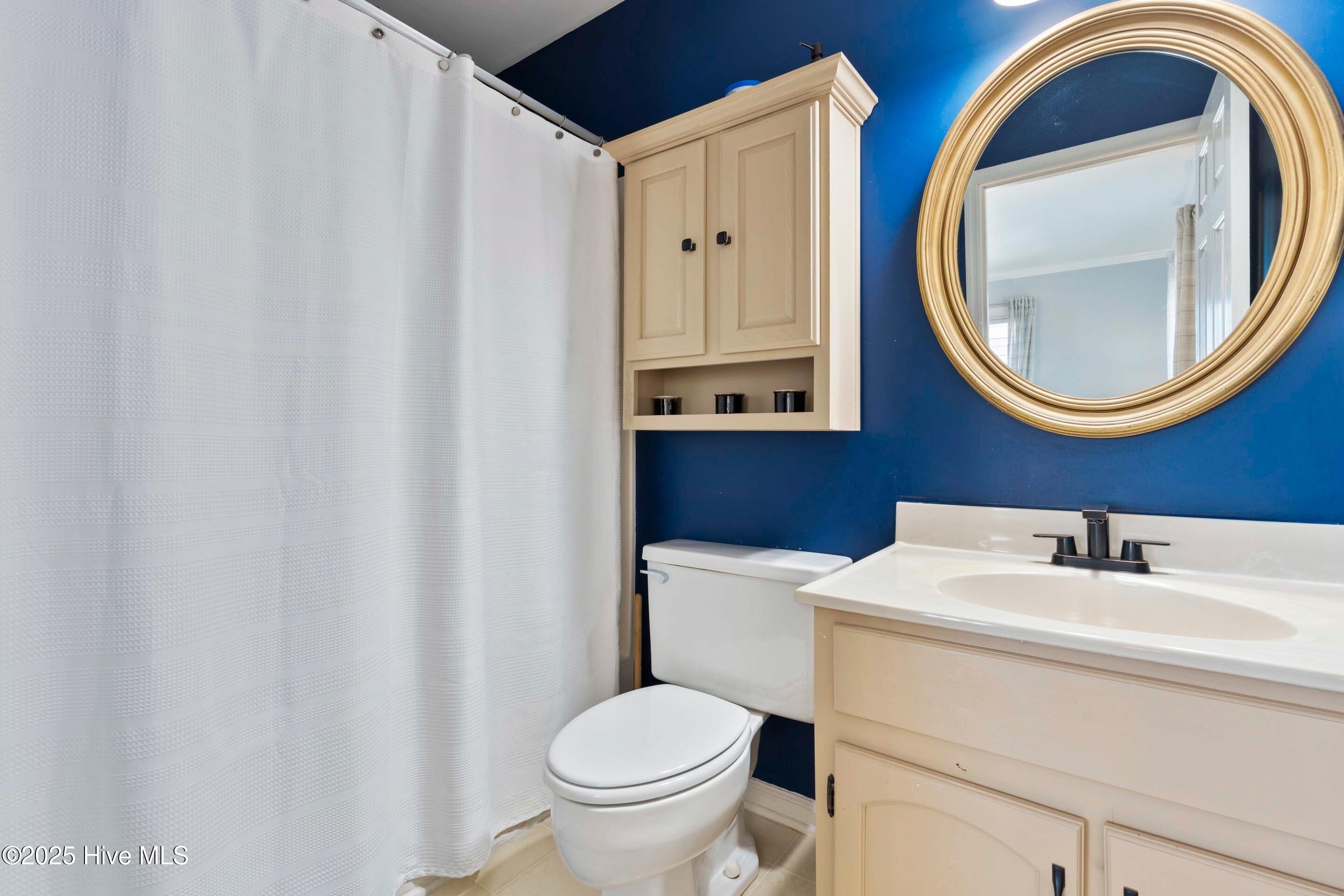 100543240 | Photo 23