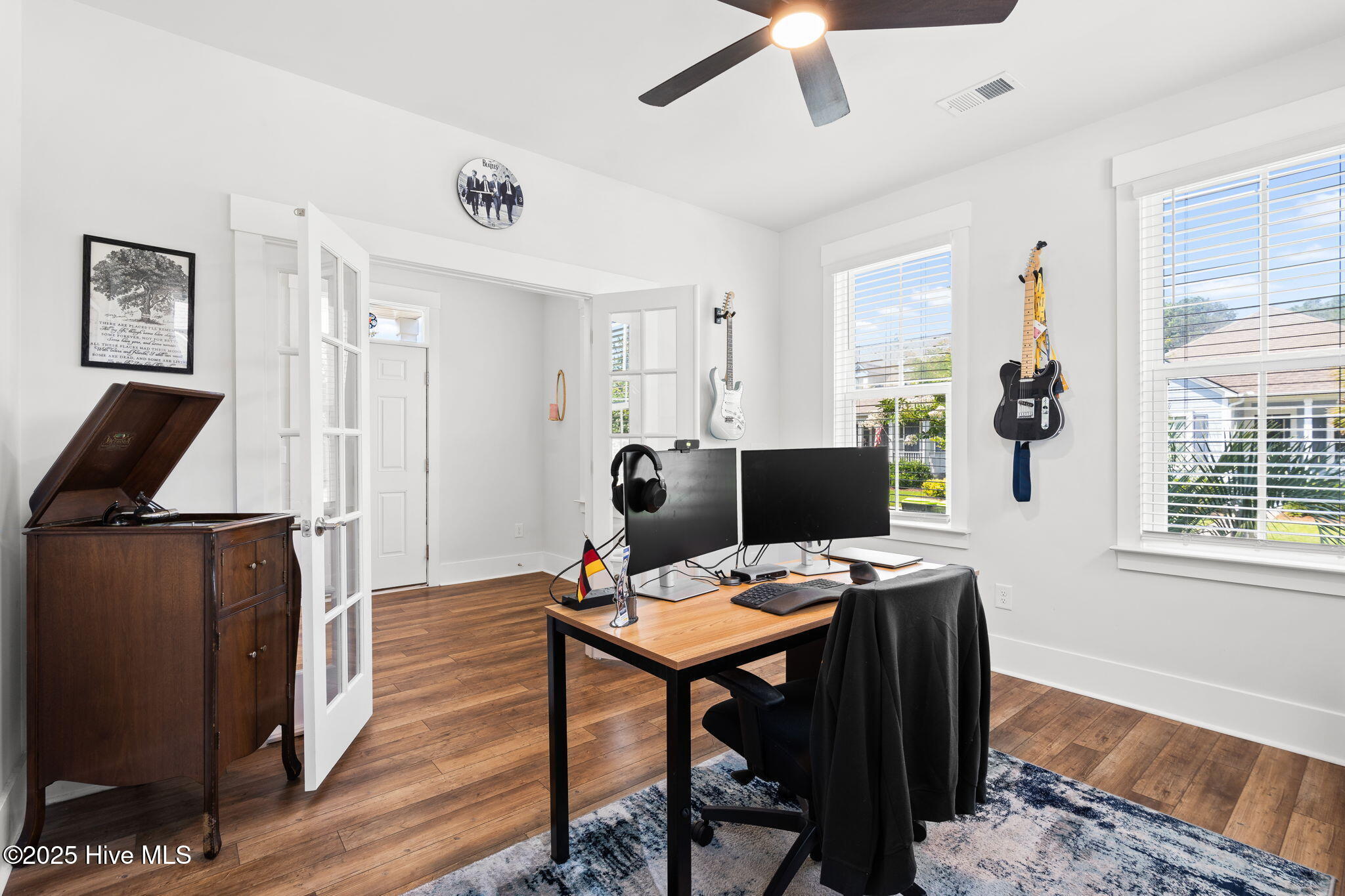 100516296 | Photo 12