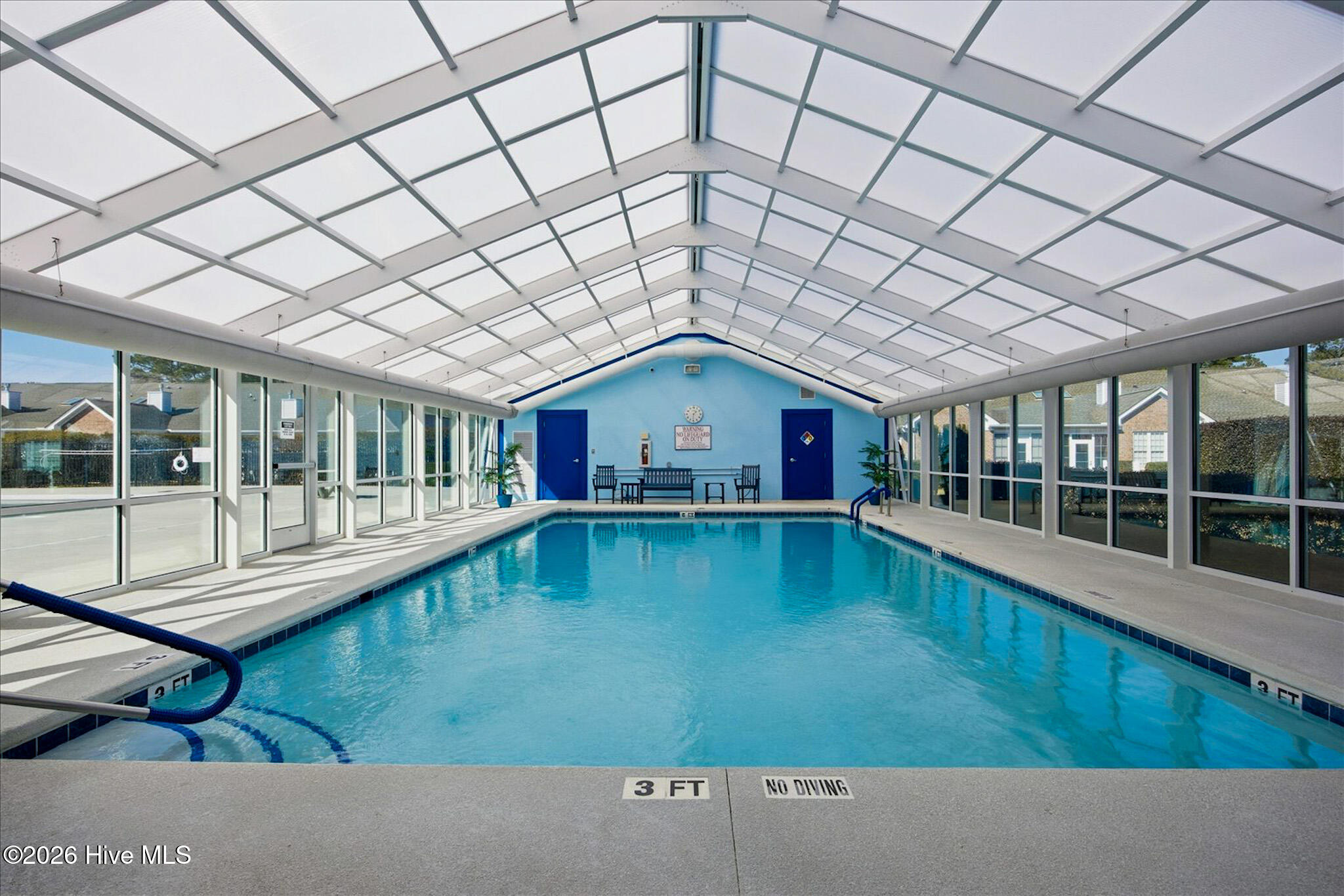 100554989 | Photo 65