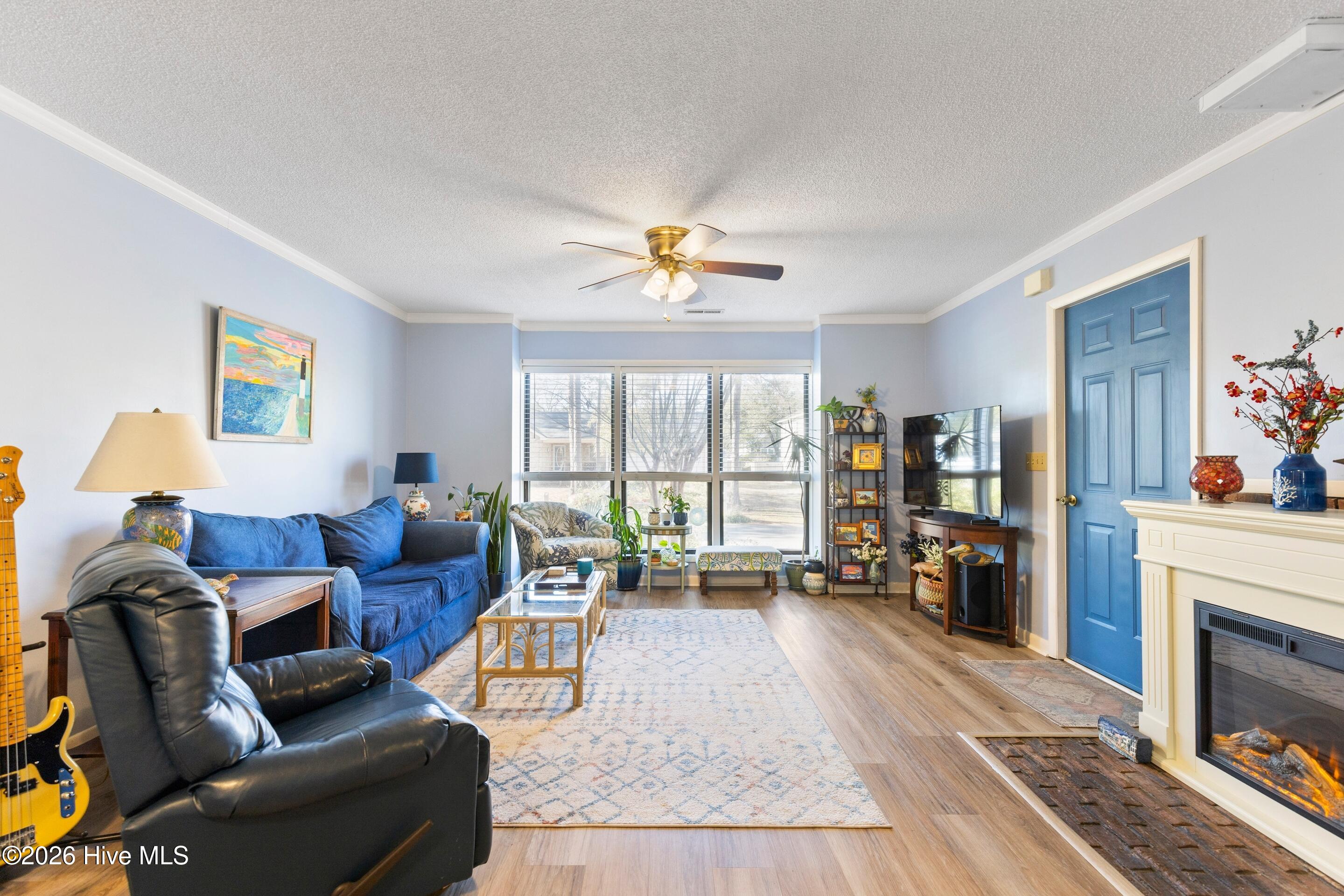 100550248 | Photo 20