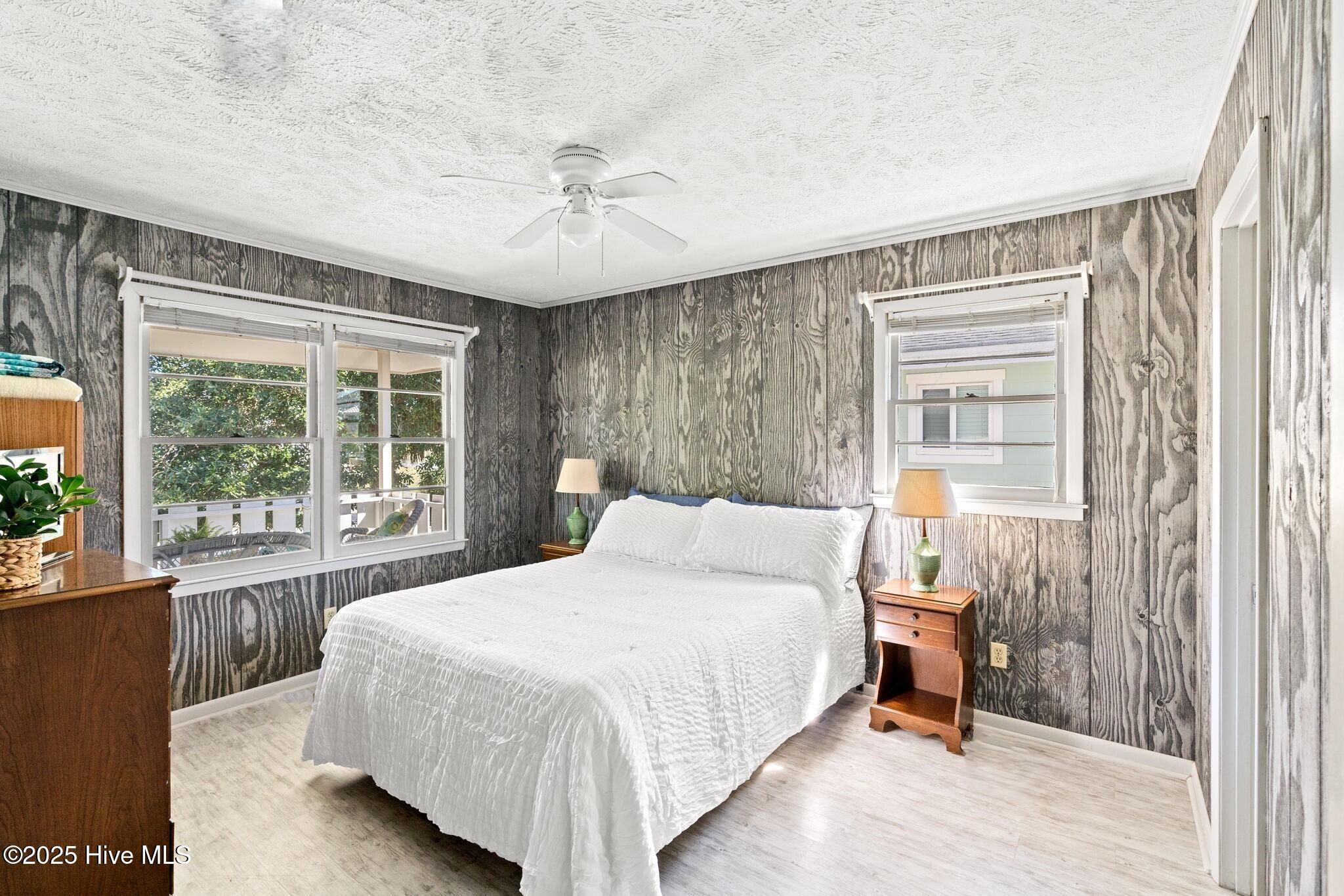 100537501 | Photo 22