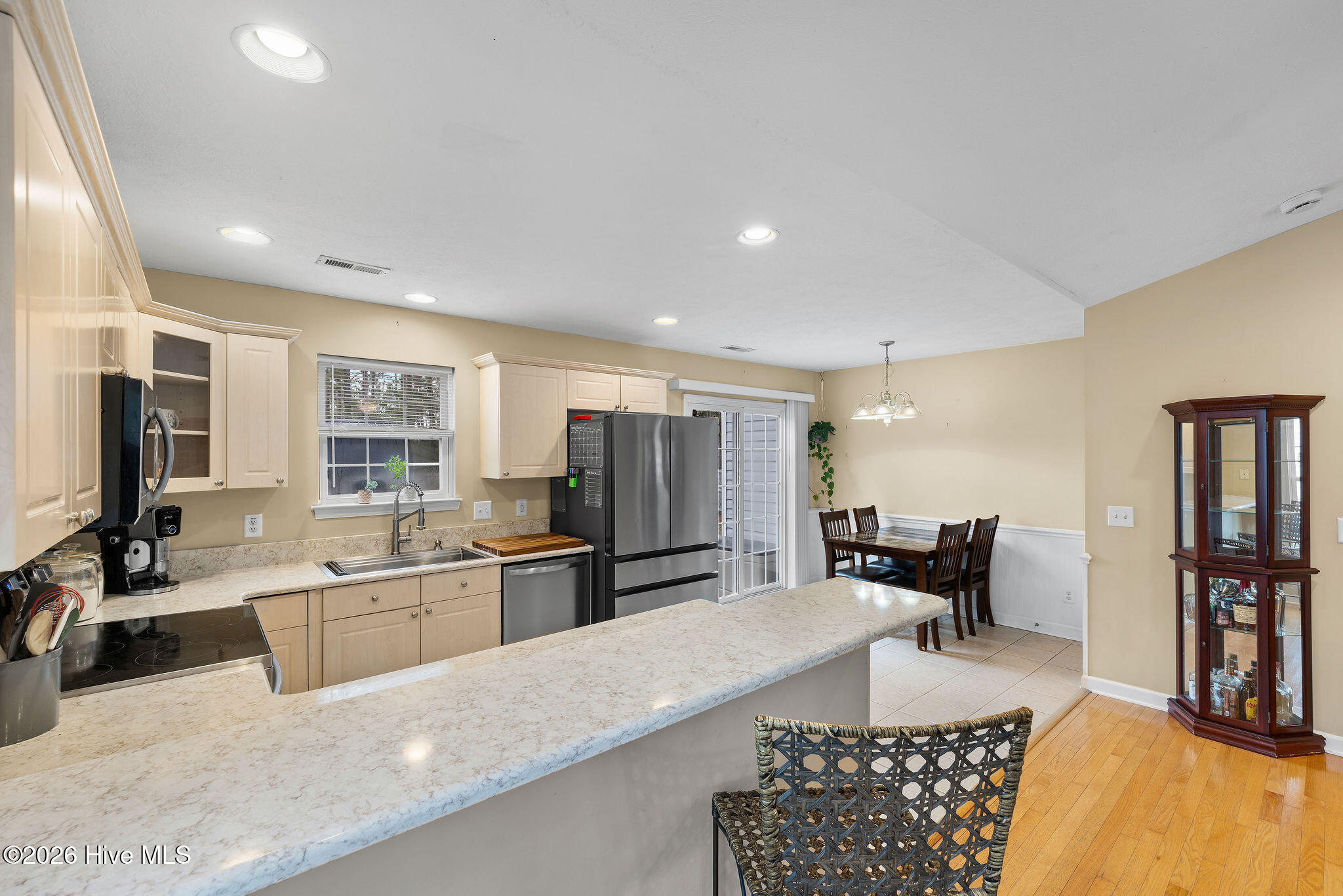 100551097 | Photo 10