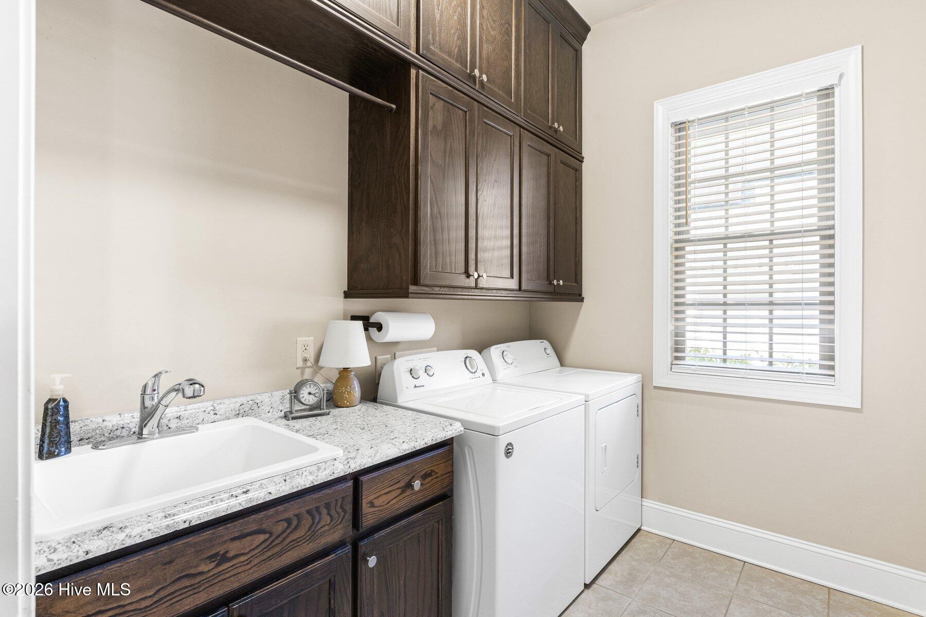 100555676 | Photo 34