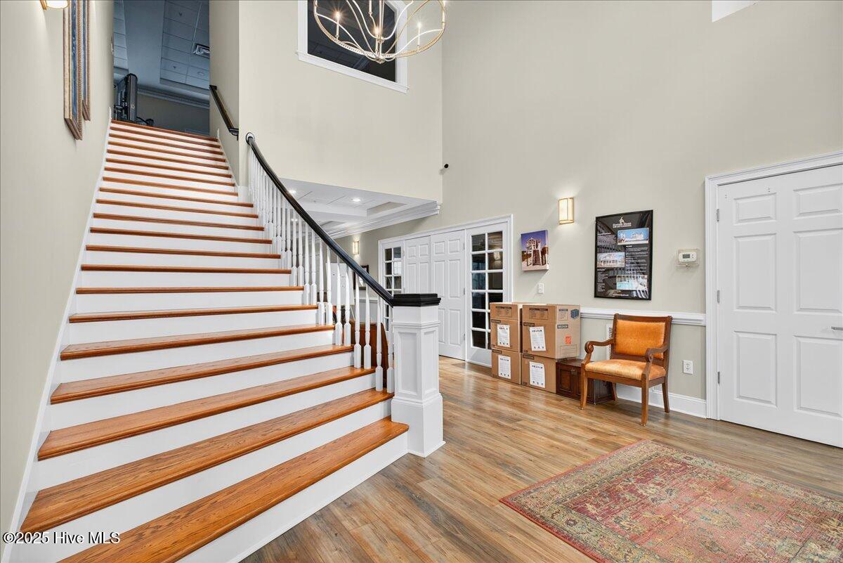 100534230 | Photo 55