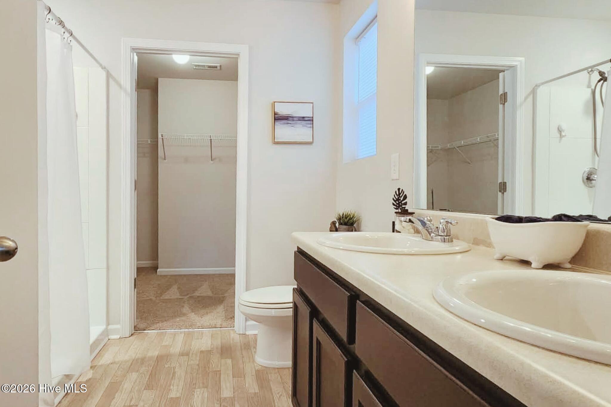 100534878 | Photo 14