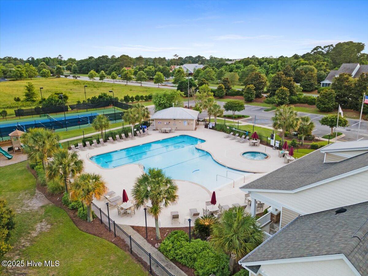 100505325 | Photo 52