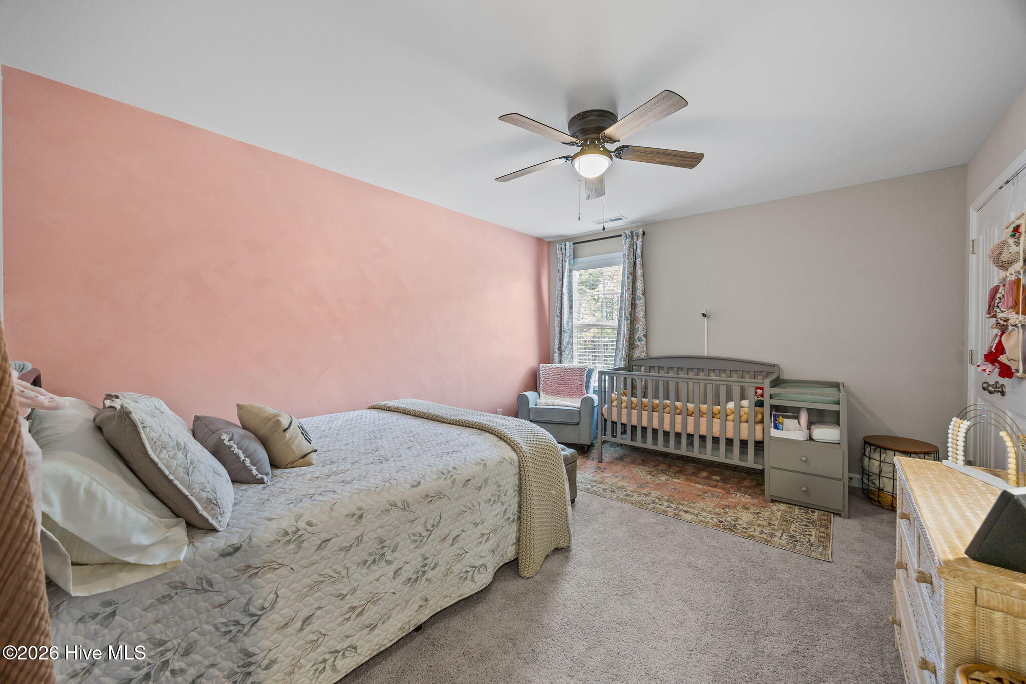 100552335 | Photo 28