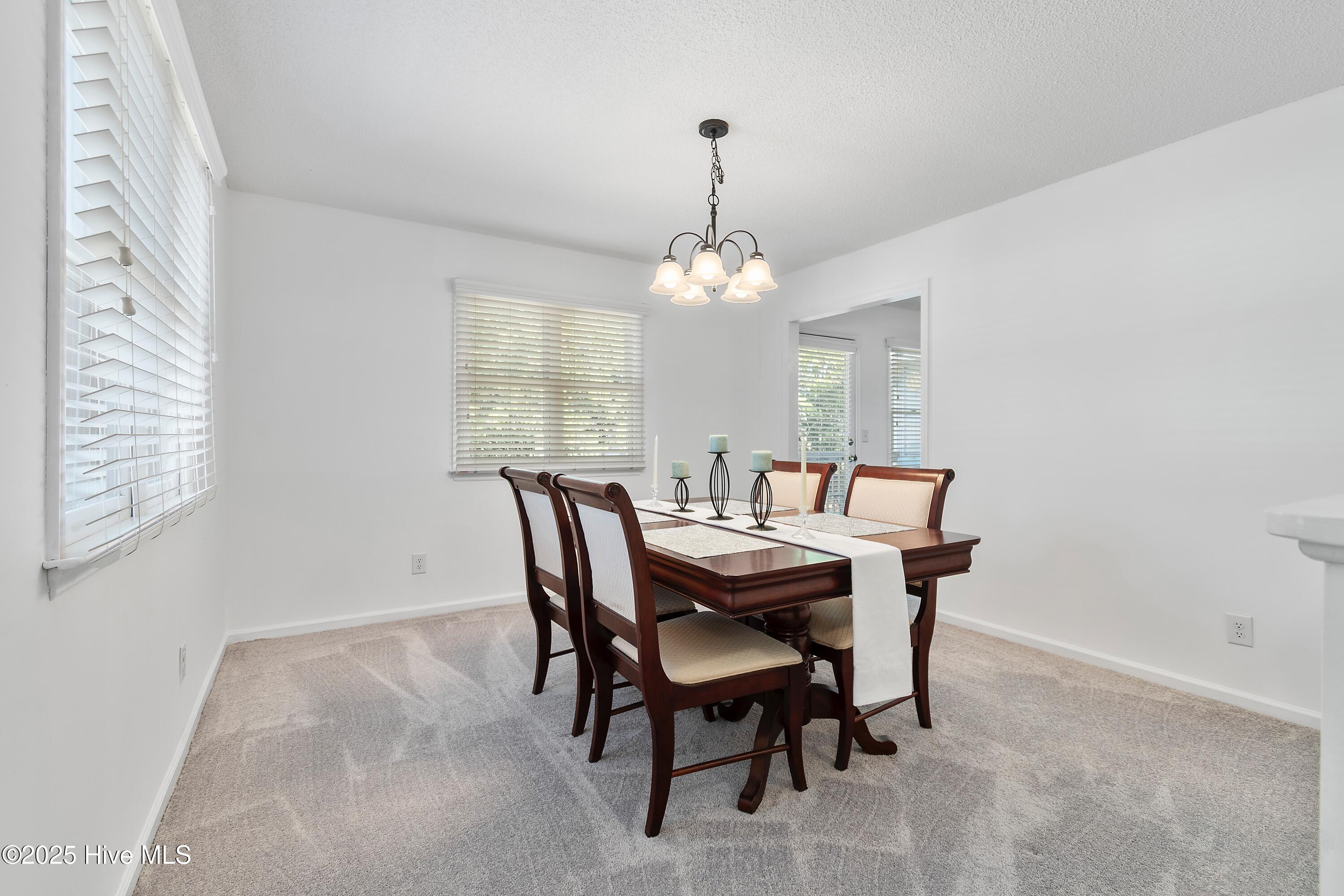 100539605 | Photo 15