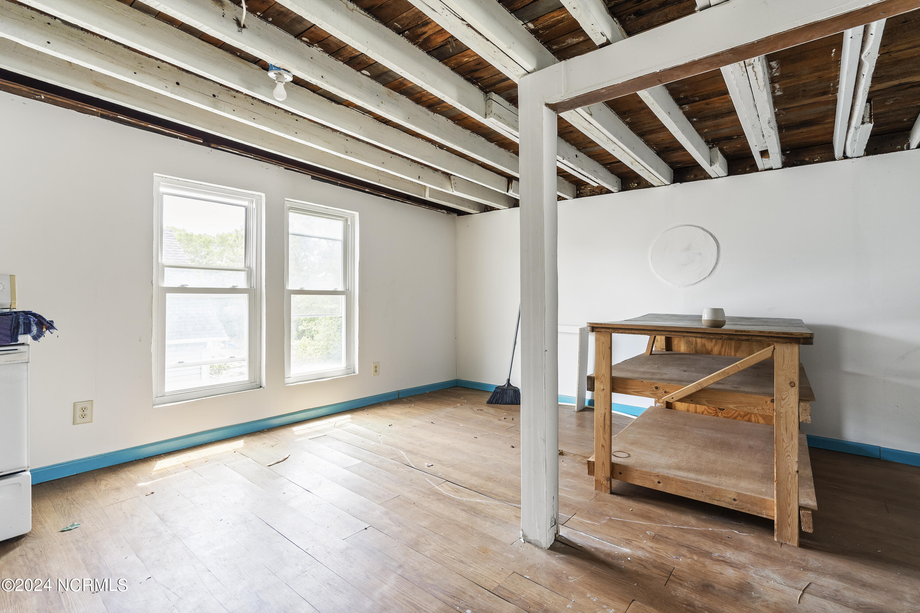 100488510 | Photo 31