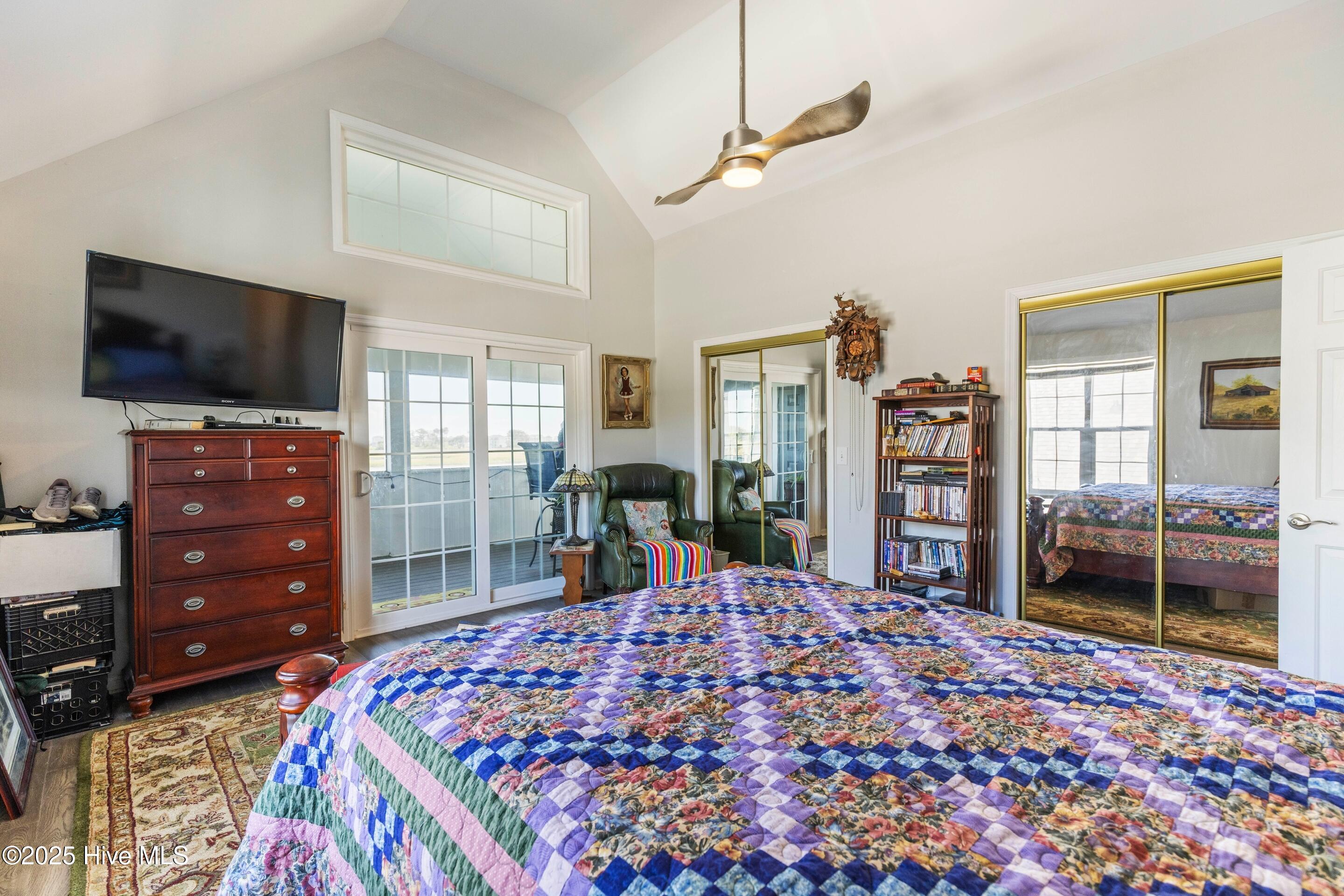 100533338 | Photo 37