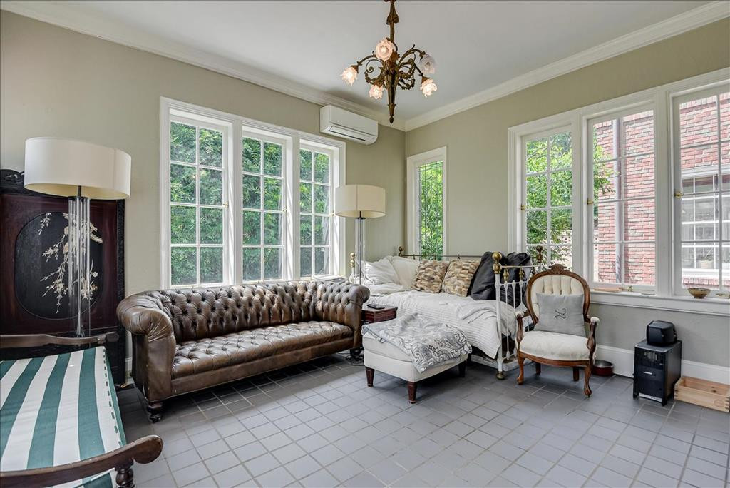 Bright sunroom off of Dining ROom