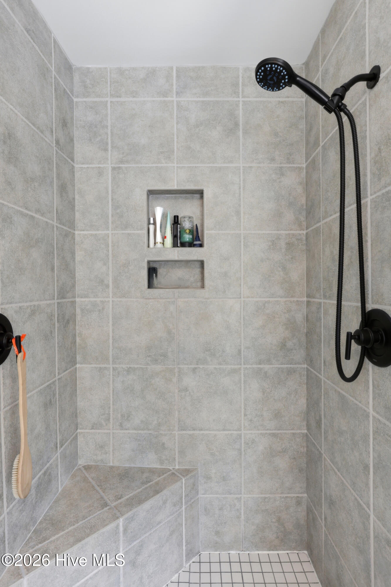 100564961 | Photo 26