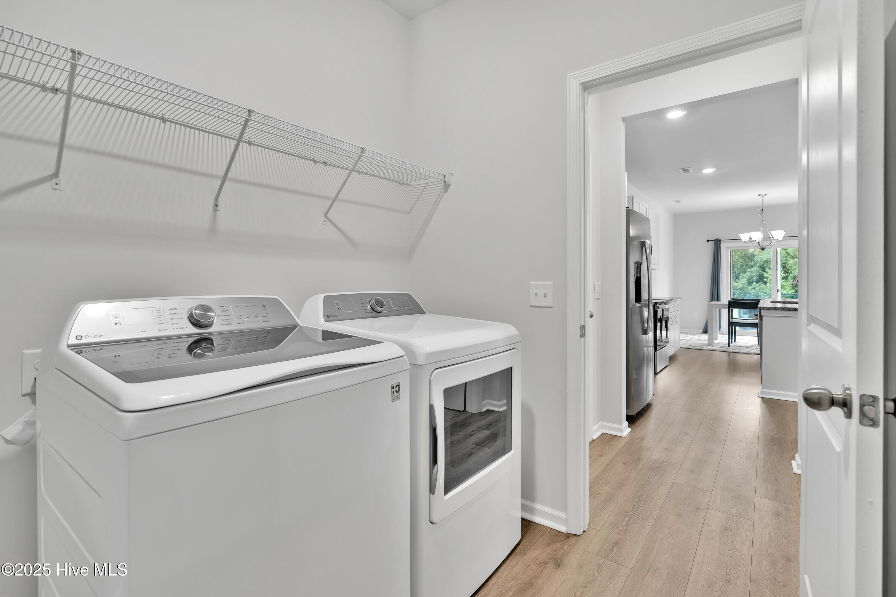 100513035 | Photo 12