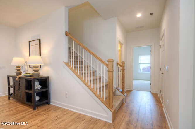 100563707 | Photo 17