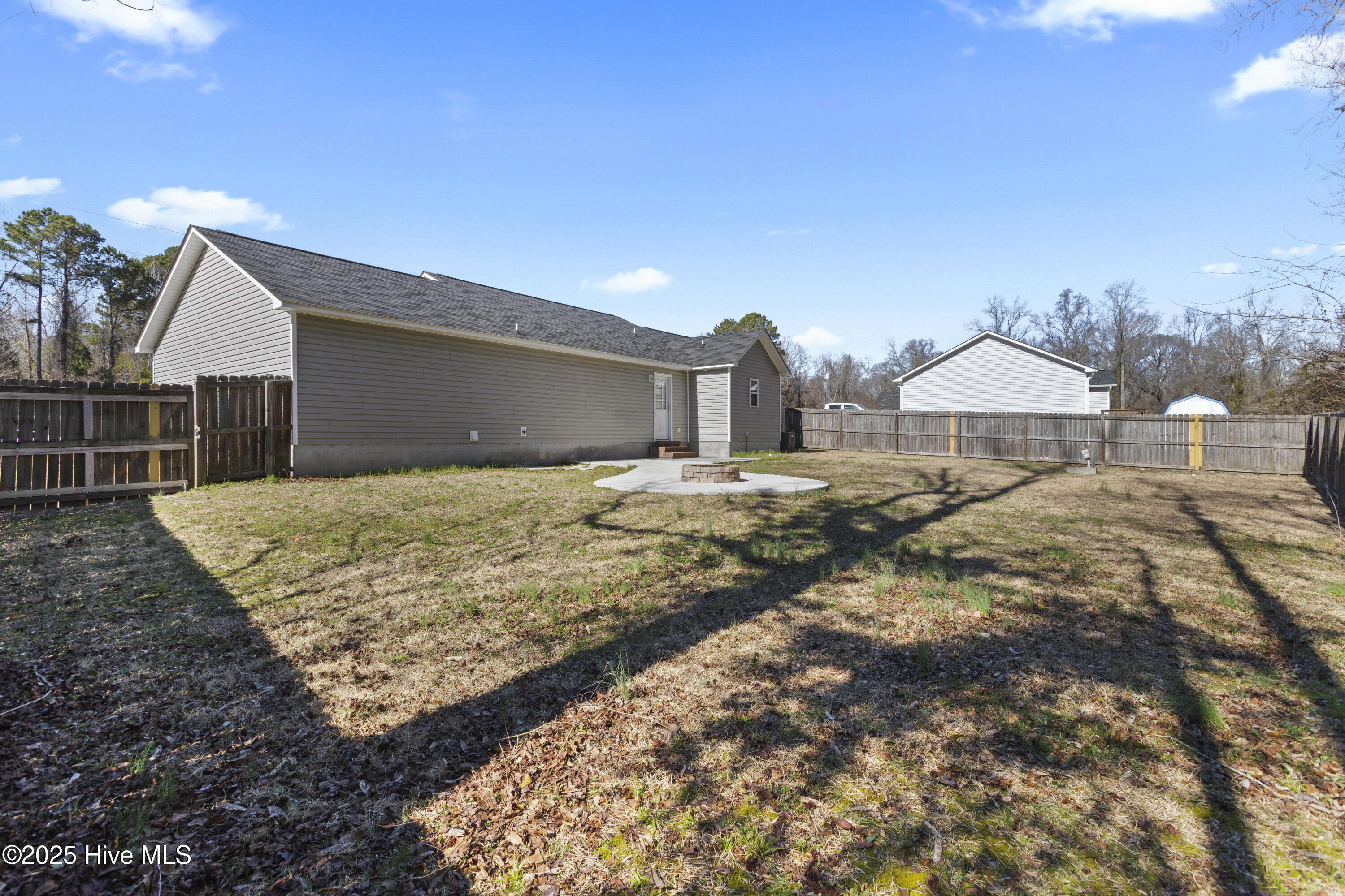 100564218 | Photo 18