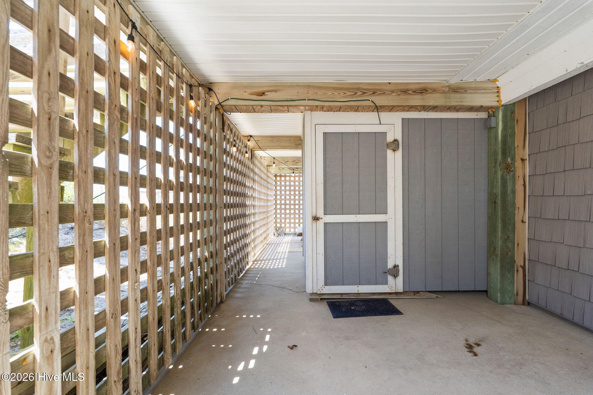 100567694 | Photo 61