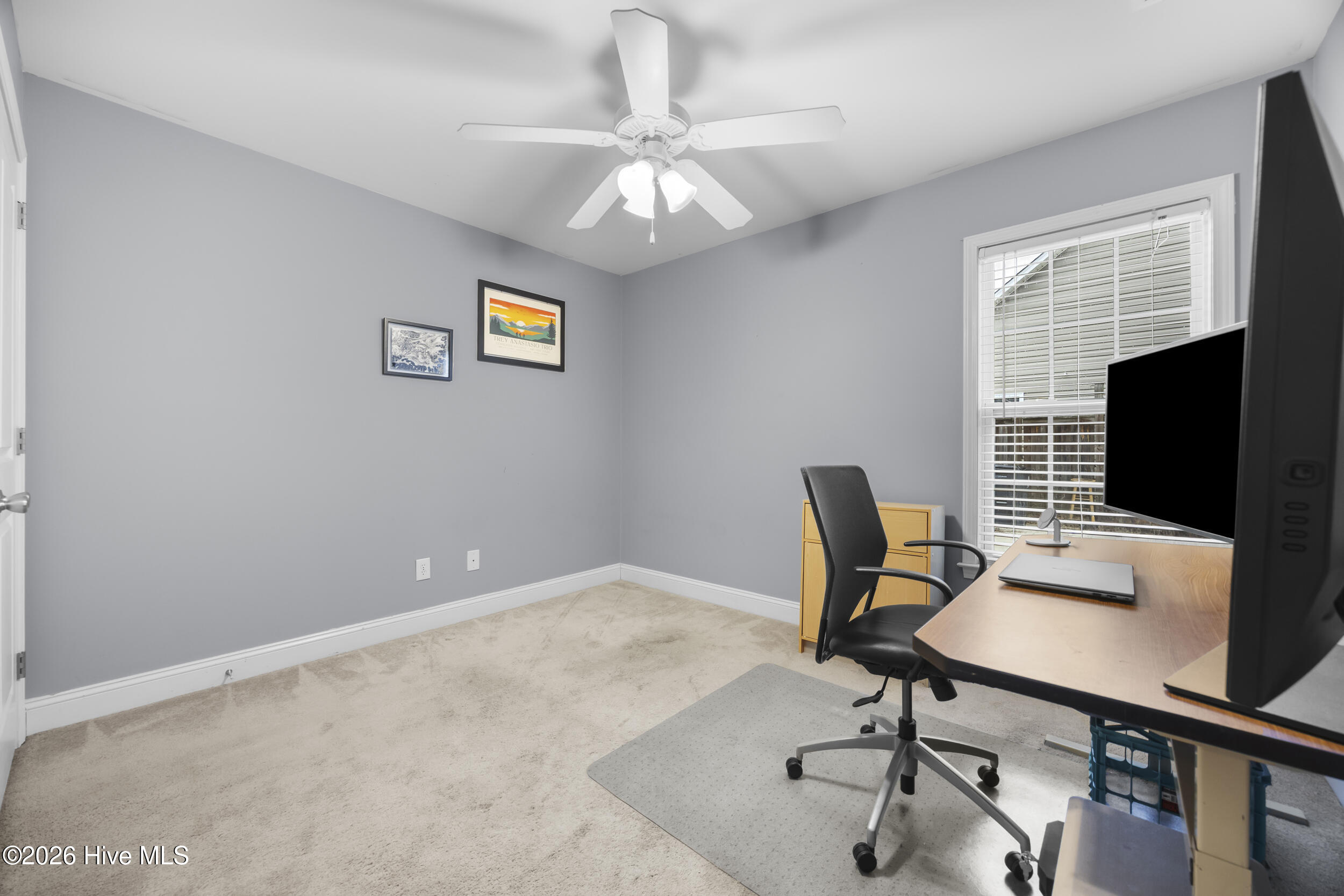 100549388 | Photo 21