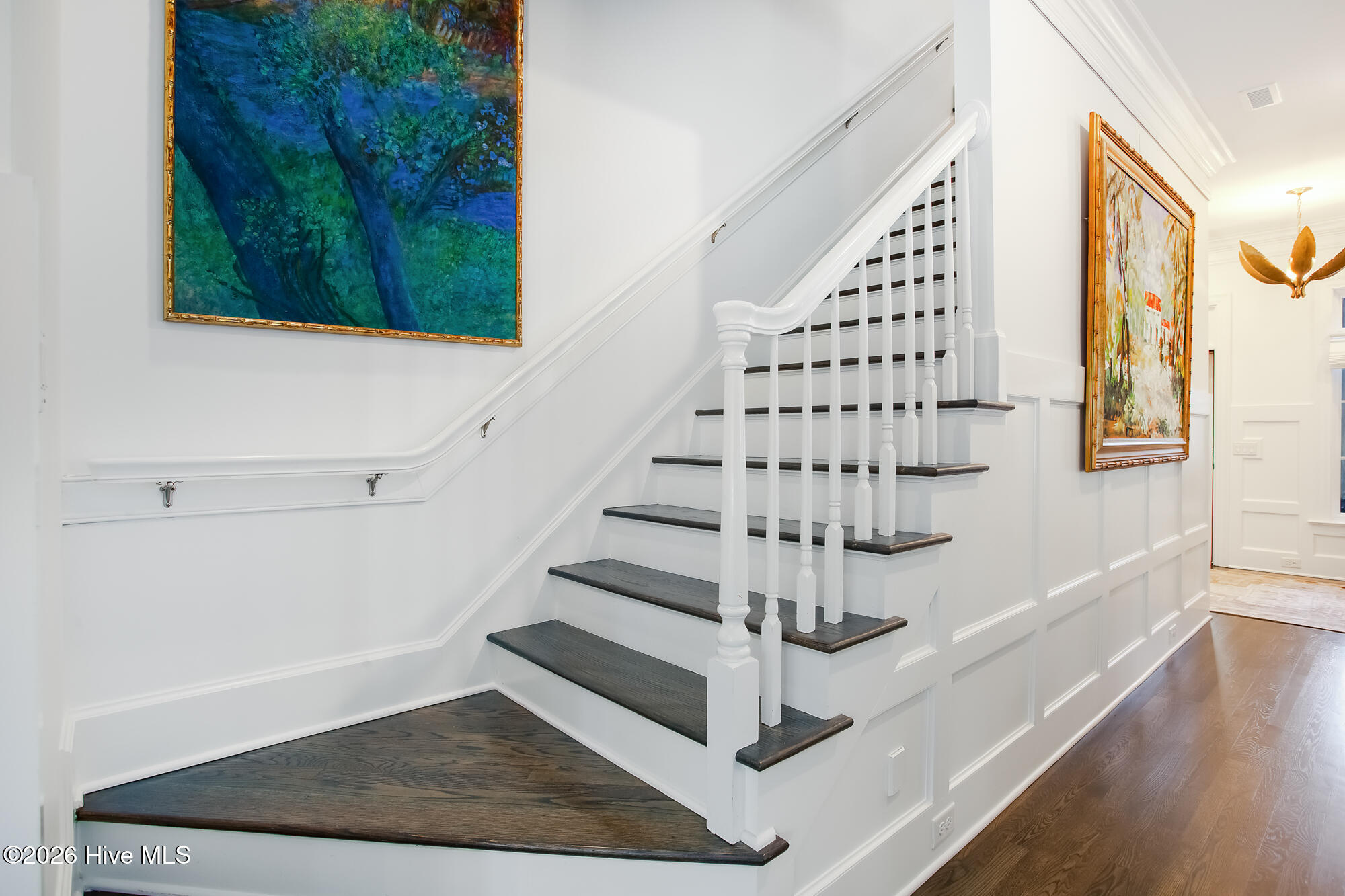 100552685 | Photo 25