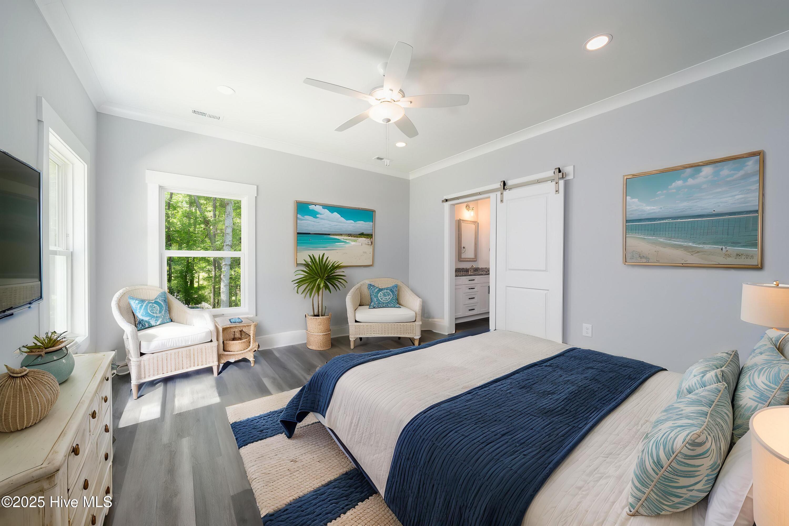 100560439 | Photo 21