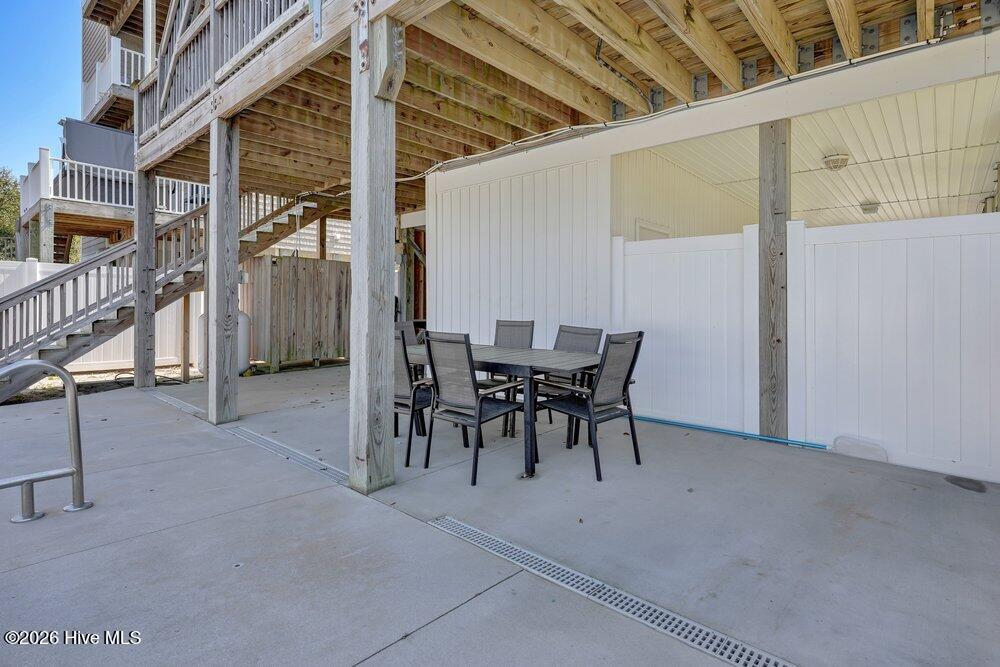 100564441 | Photo 31