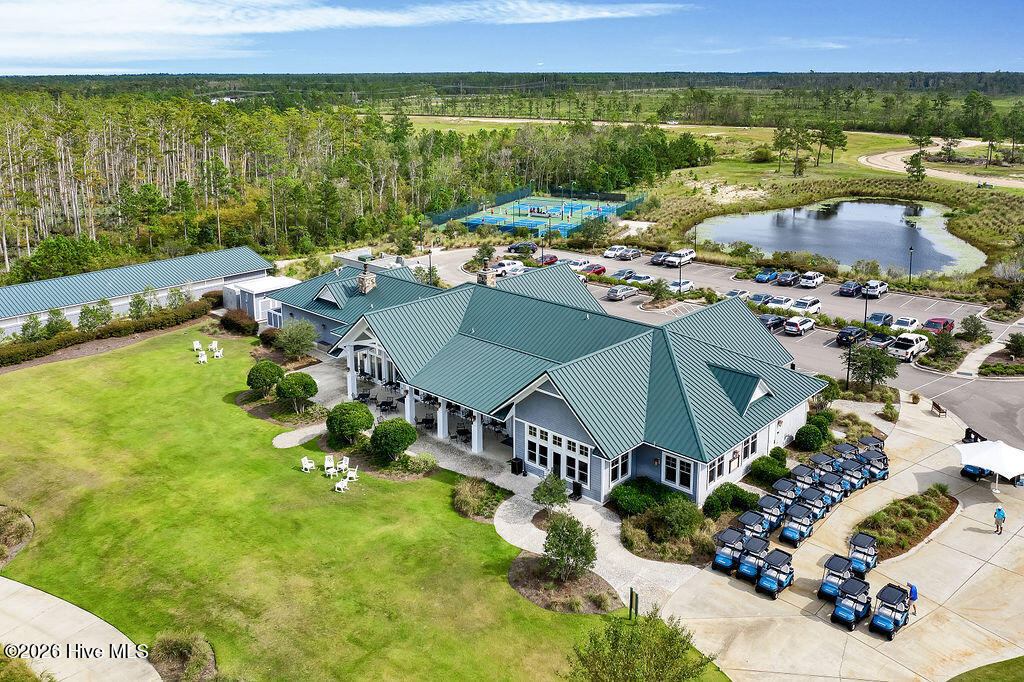 100565235 | Photo 137