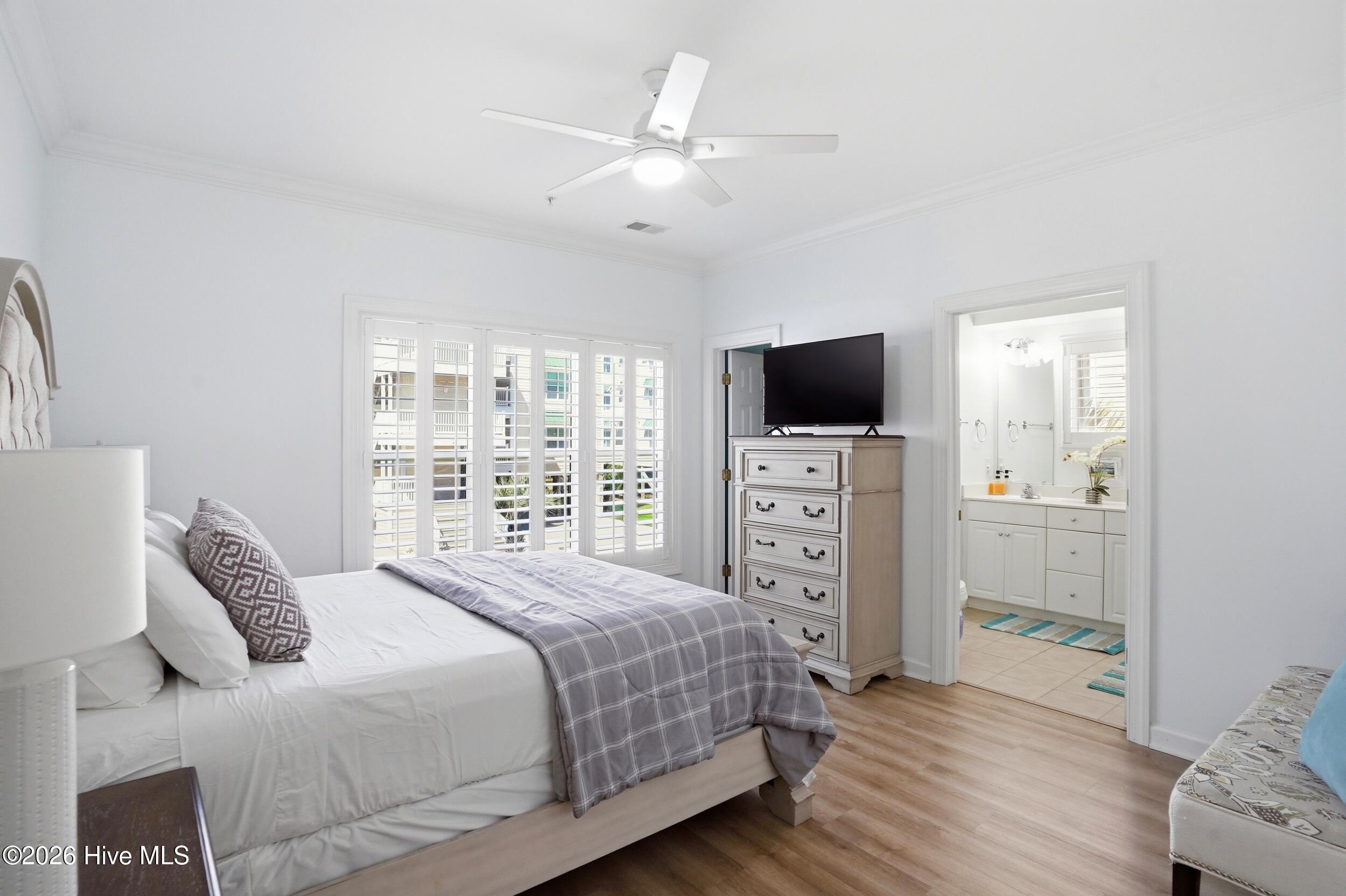 100567598 | Photo 15