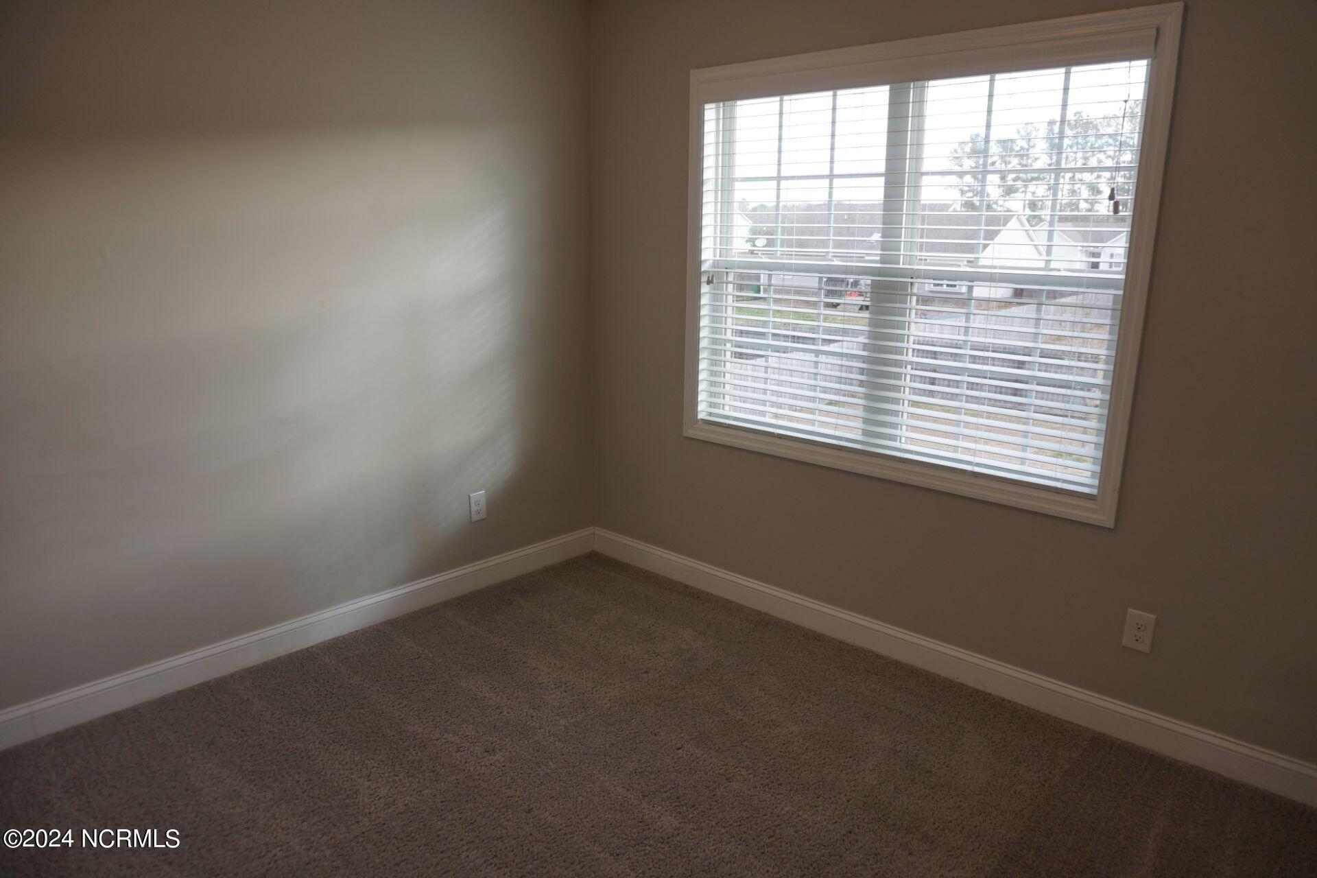 100550714 | Photo 20