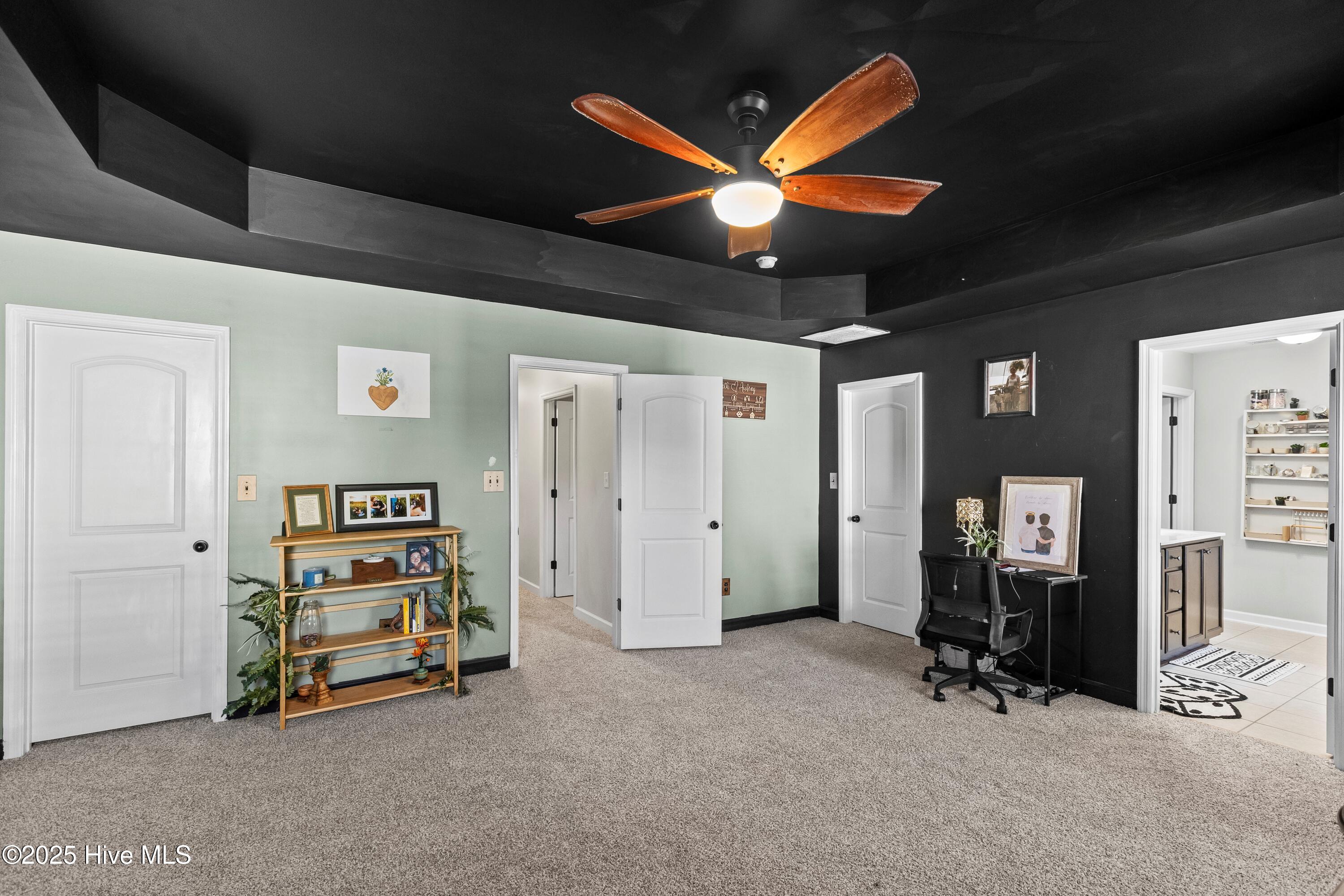 100545140 | Photo 20