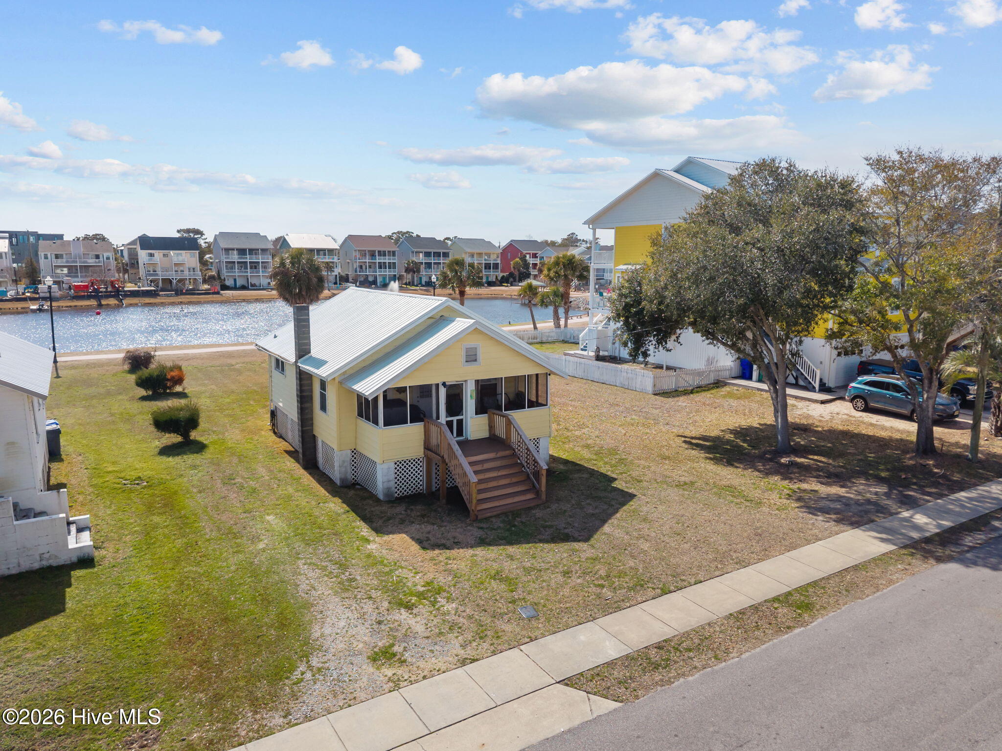 305 Atlanta Avenue, Carolina Beach, NC, 28428