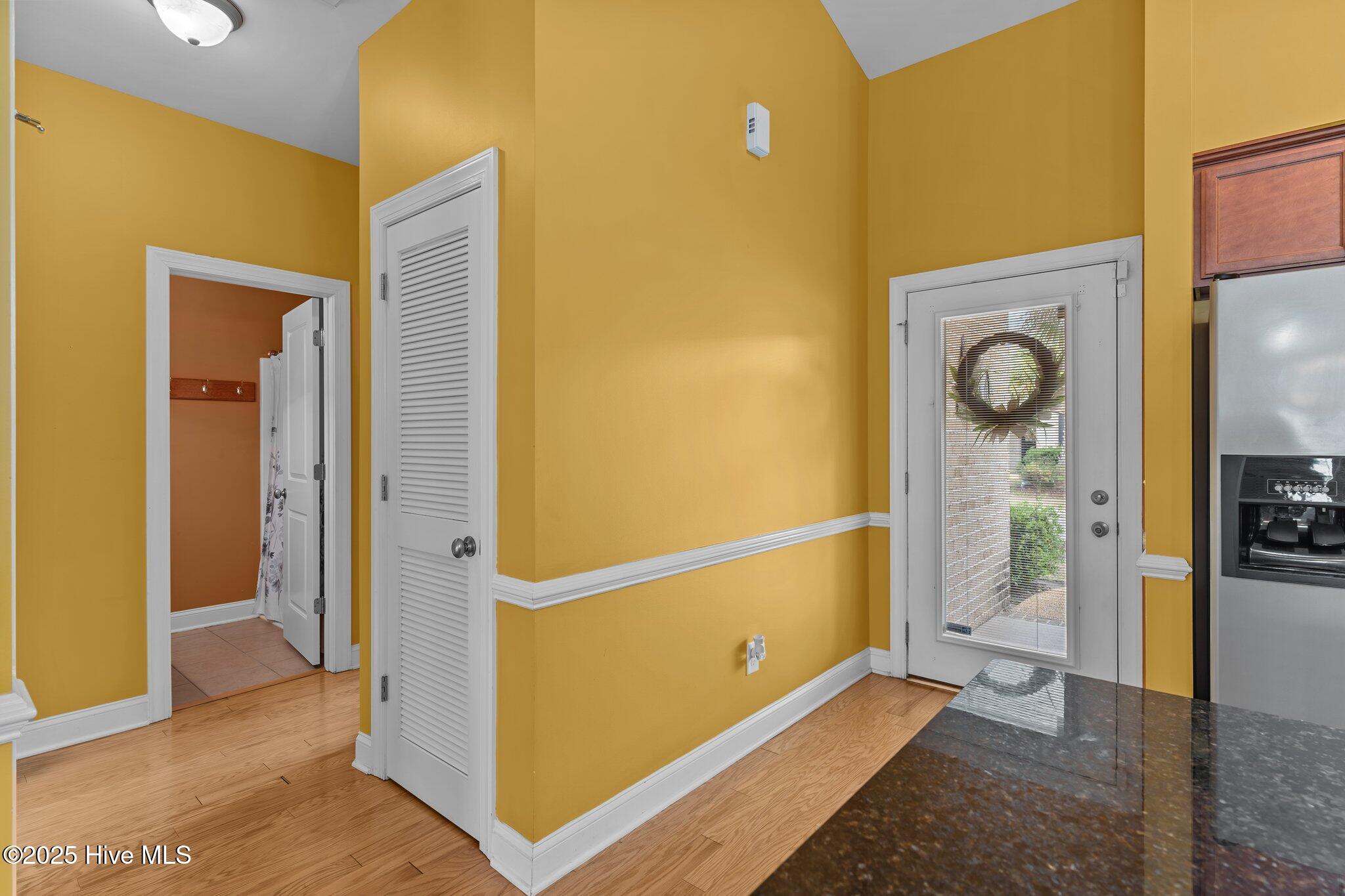 100513214 | Photo 13