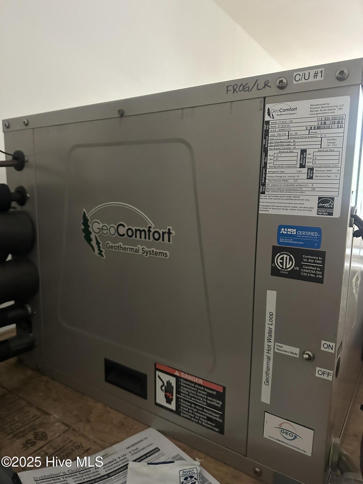 100516339 | Photo 63