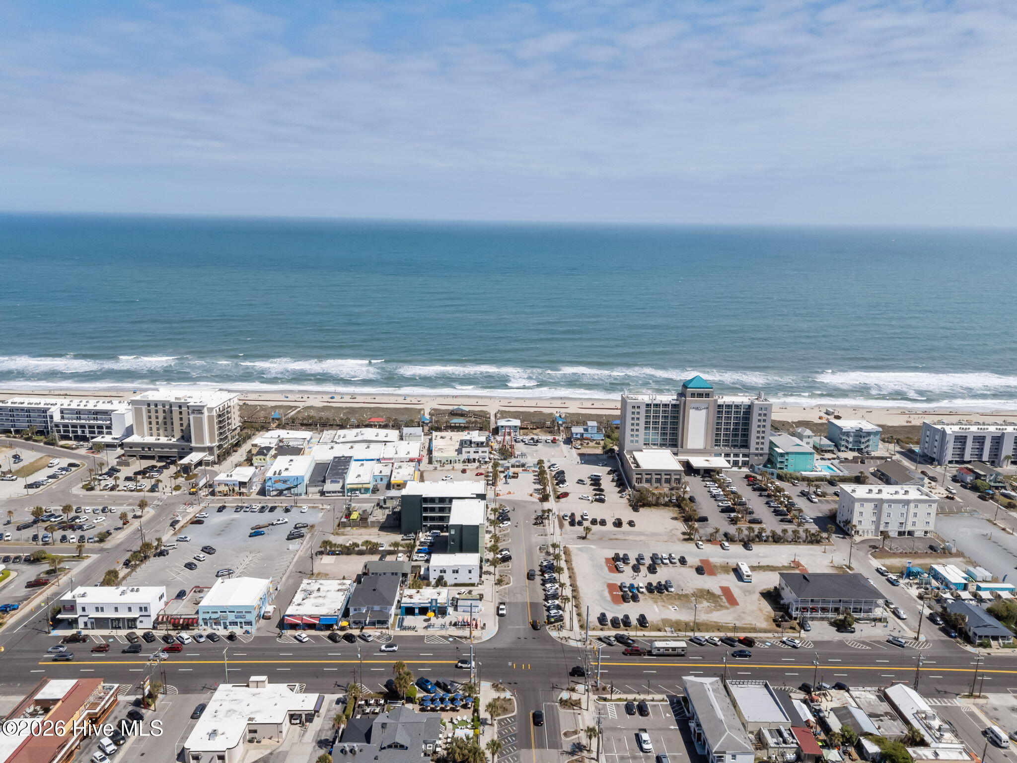 100566225 | Photo 41