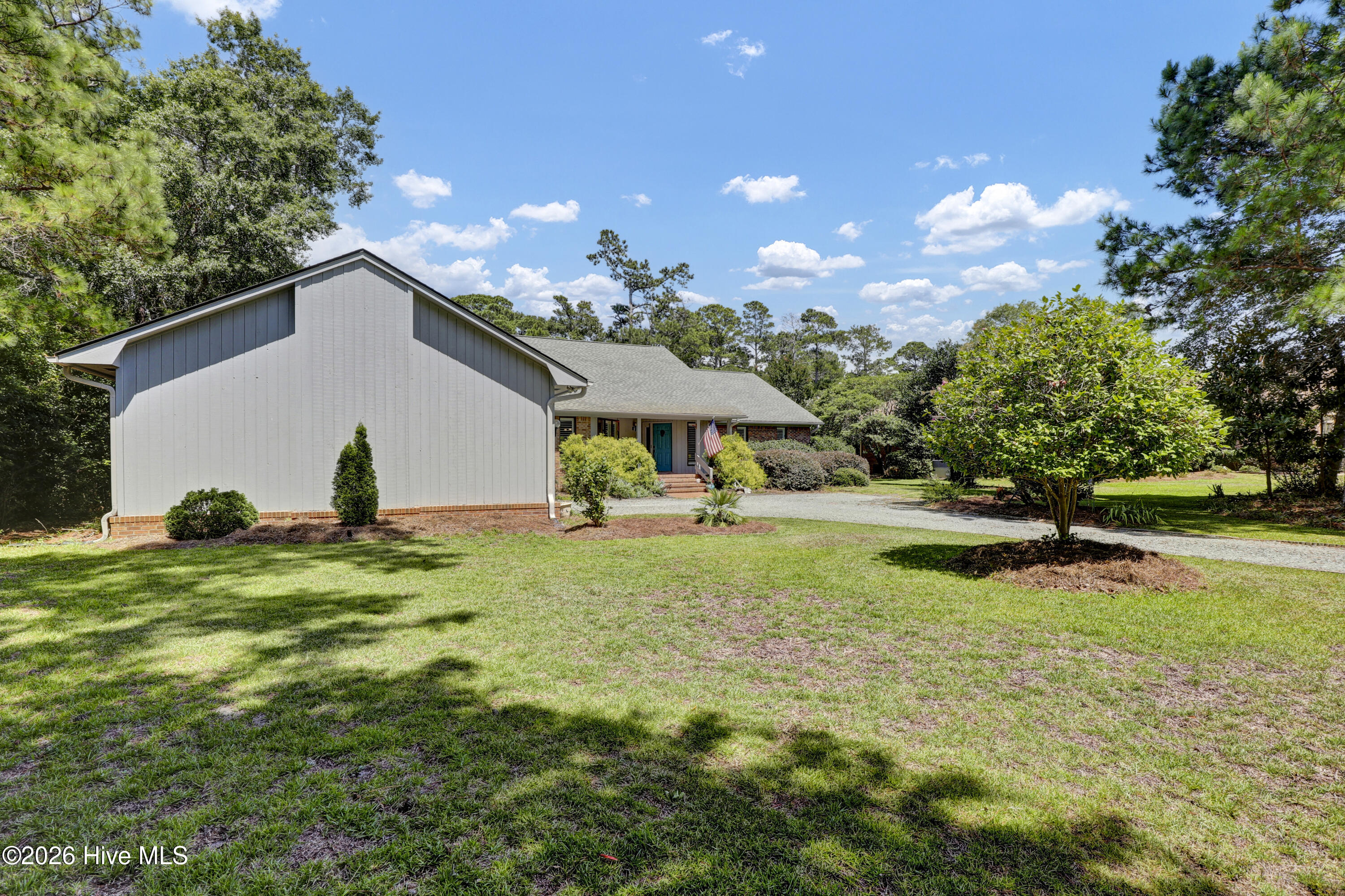 100570450 | Photo 33