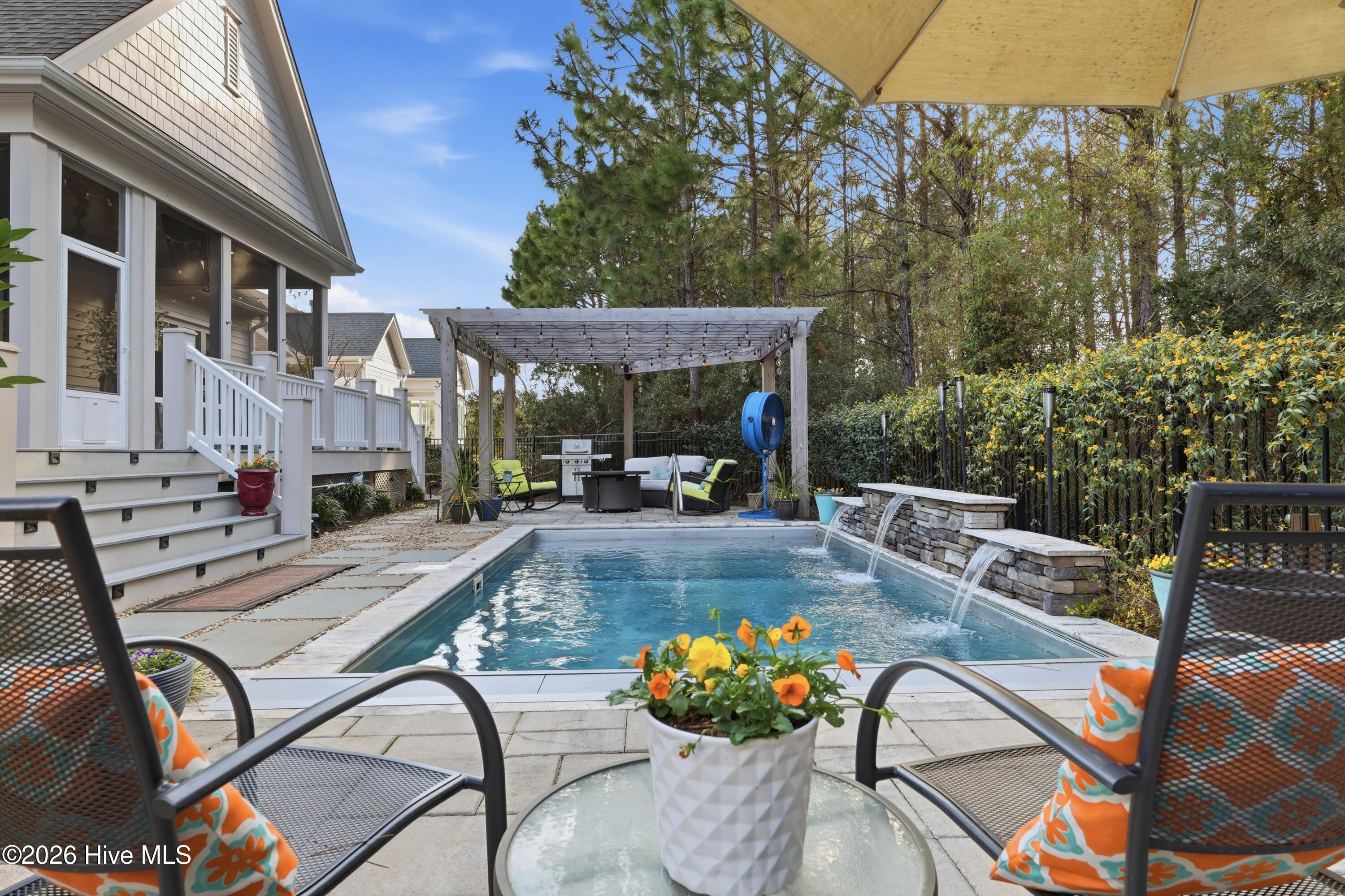 100560697 | Photo 21