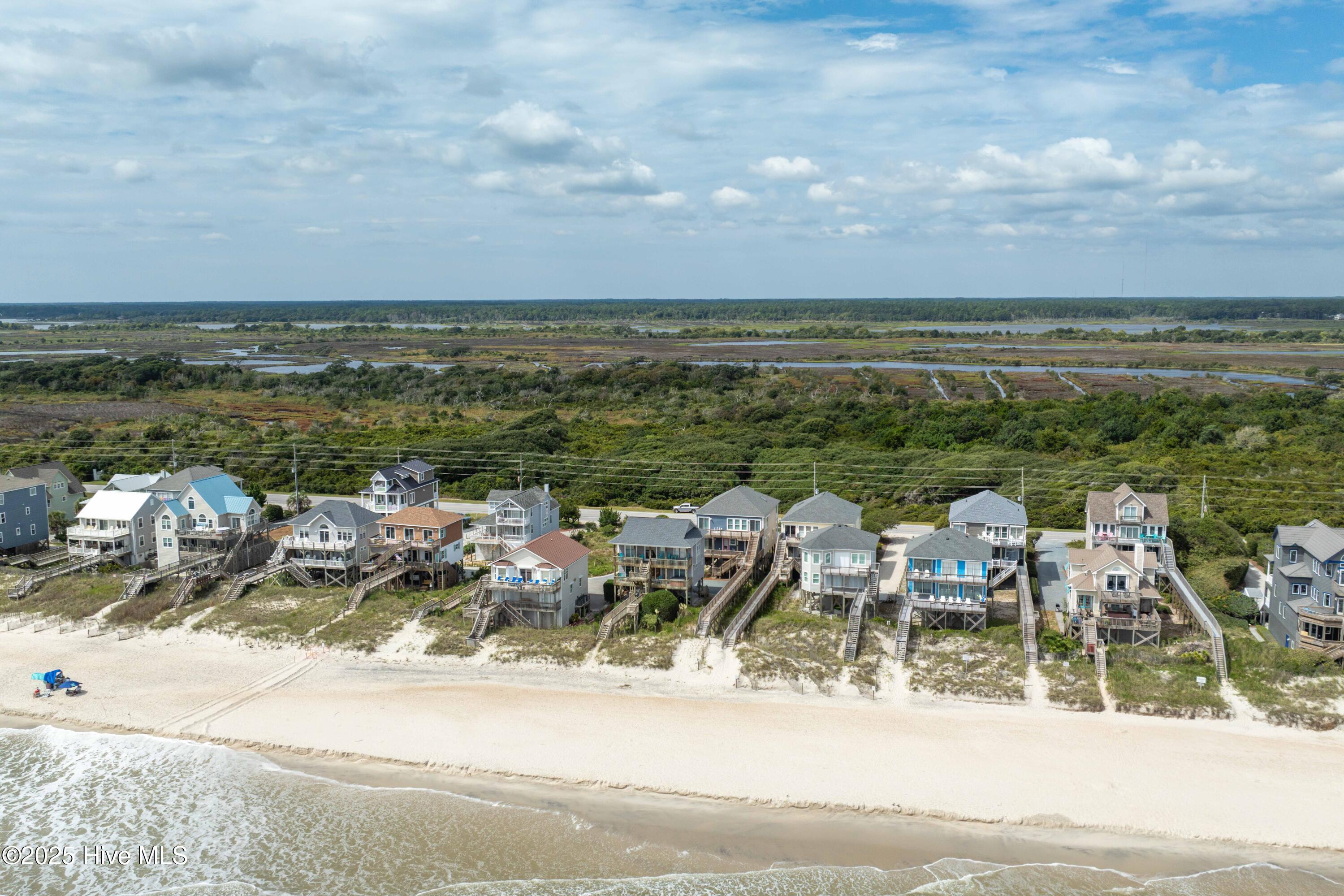 100529983 | Photo 55