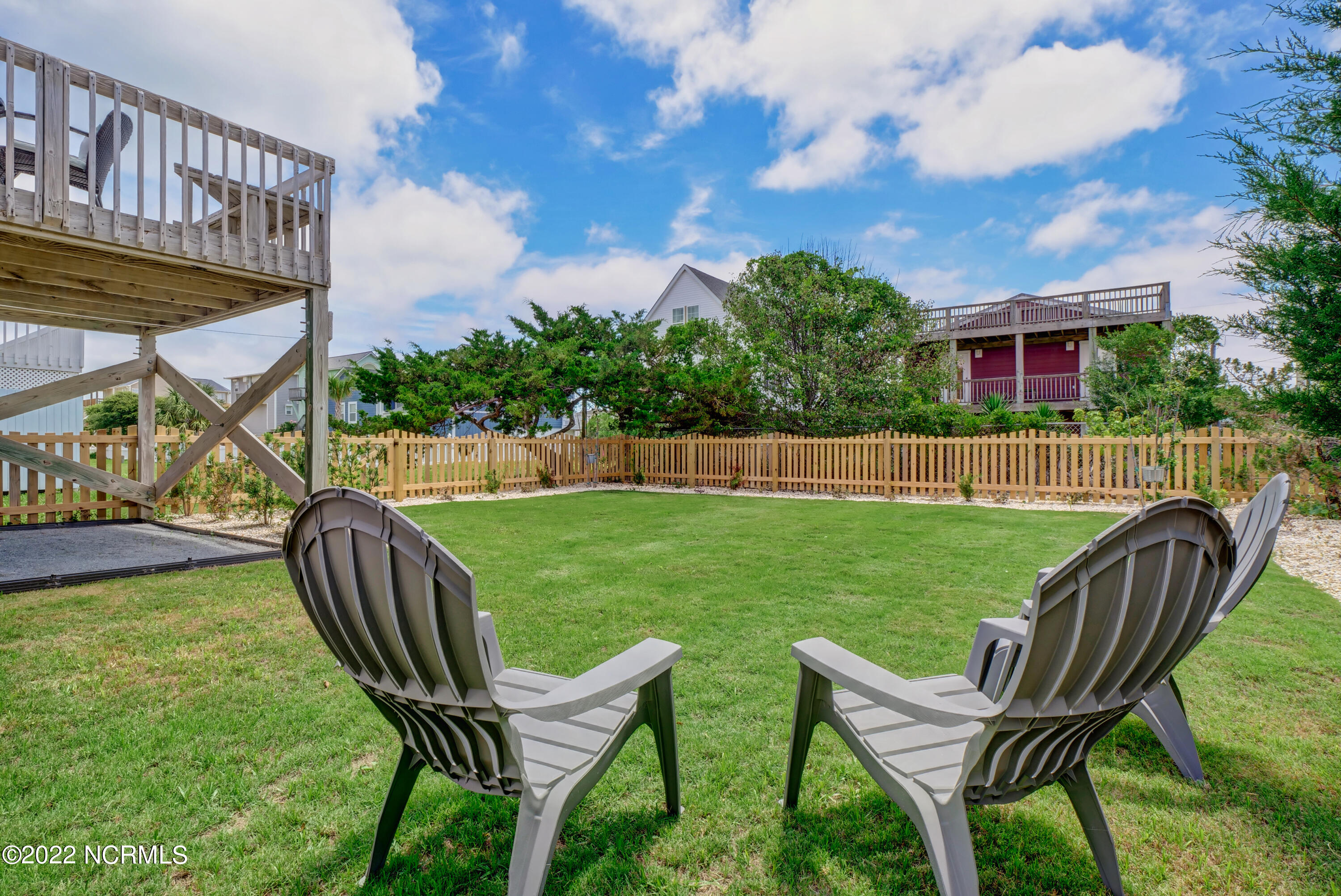 100542214 | Photo 35