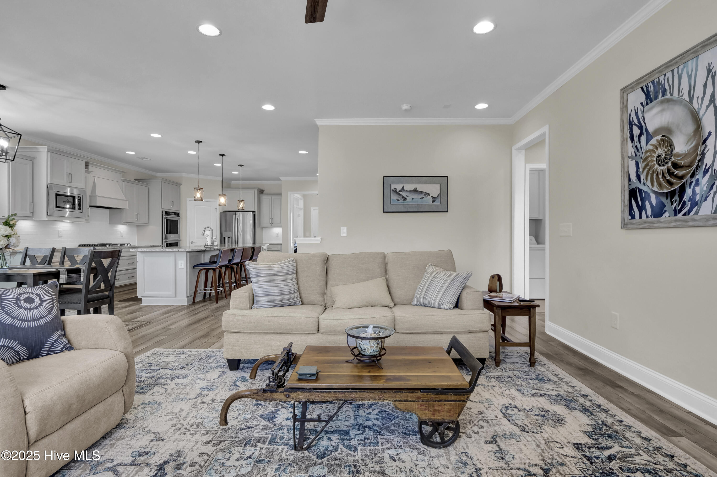 100501238 | Photo 13