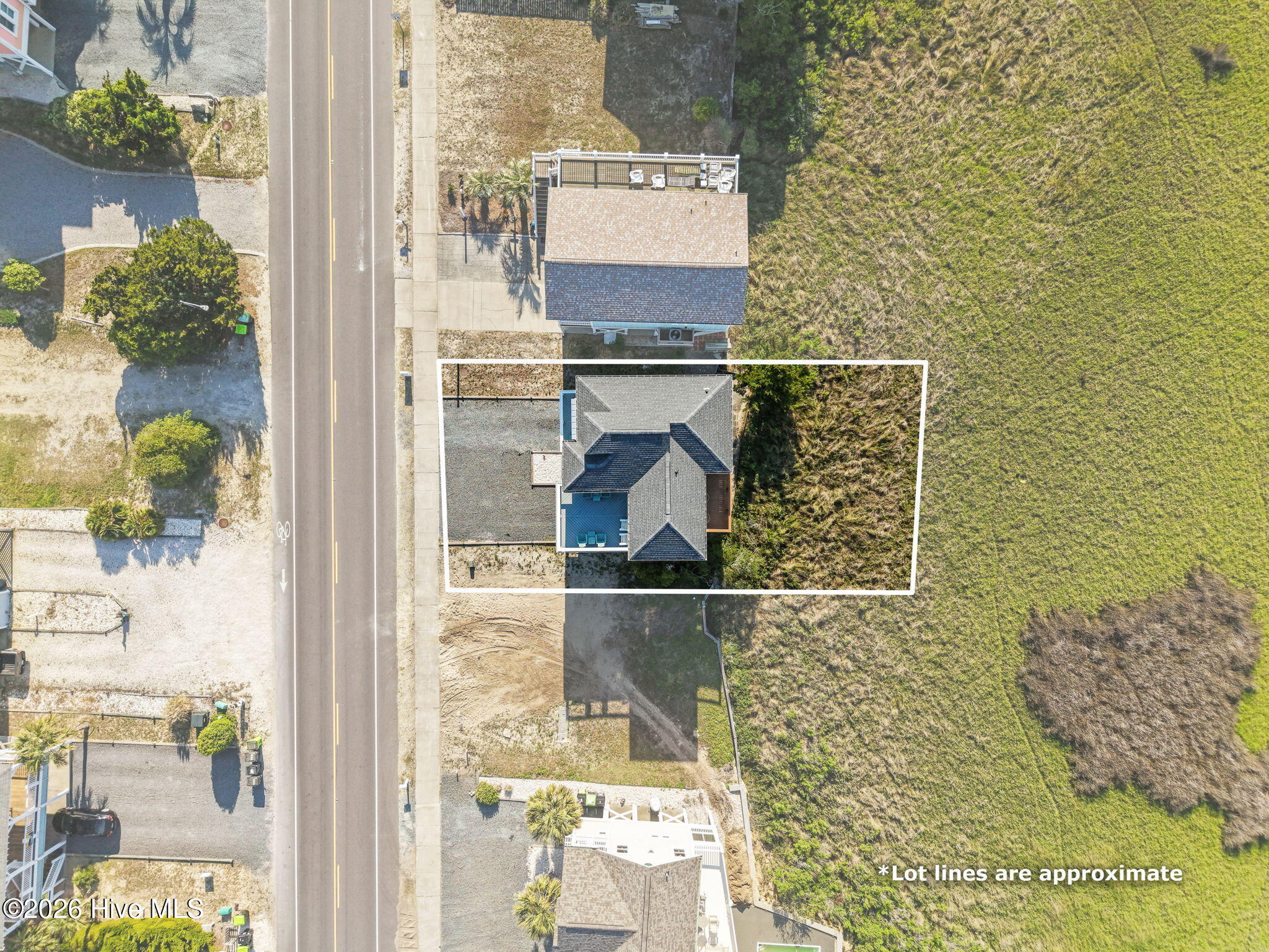 100568458 | Photo 24