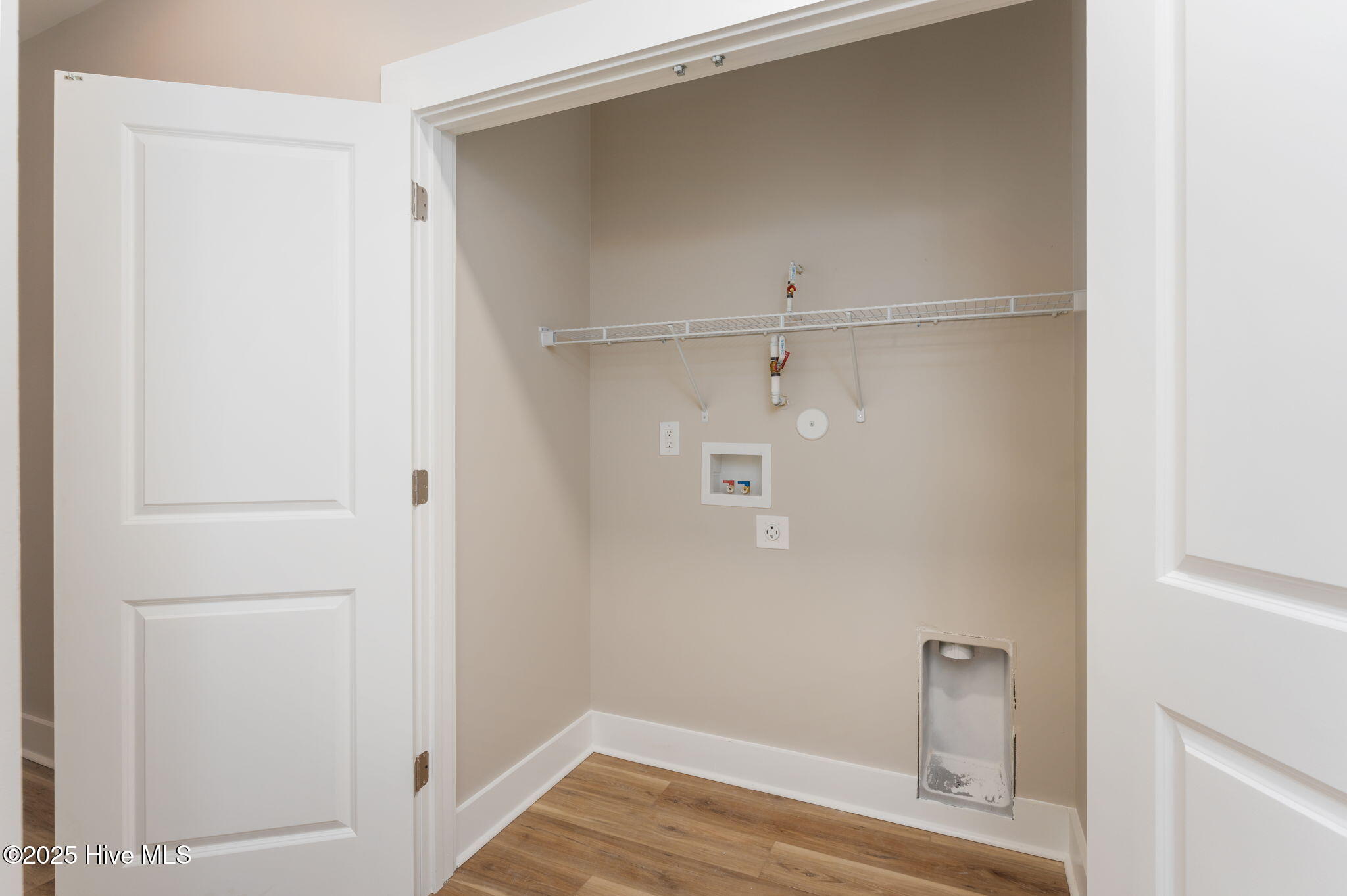 100541520 | Photo 47